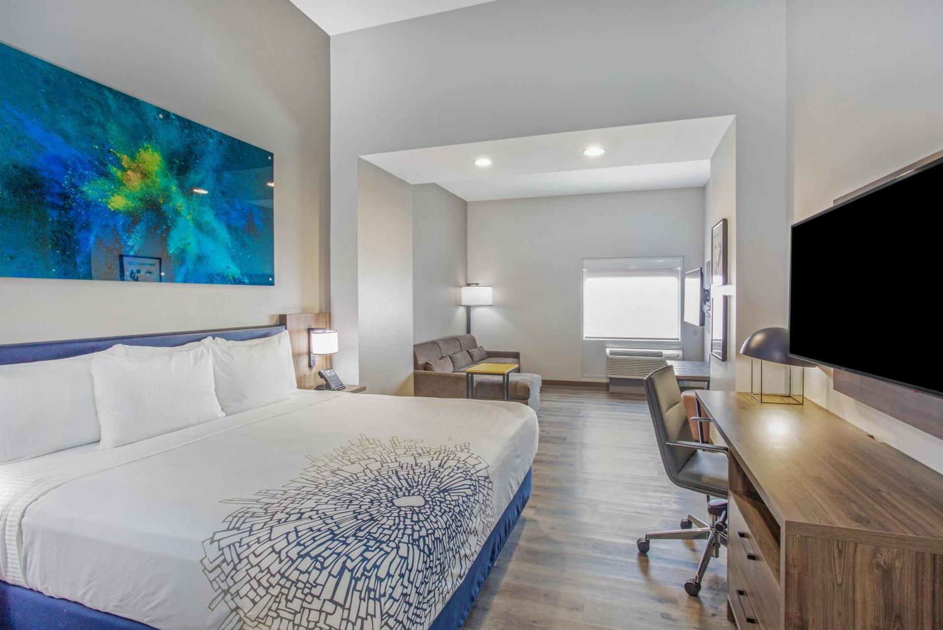La Quinta Inn & Suites by Wyndham Miramar Beach-Destin photo 51