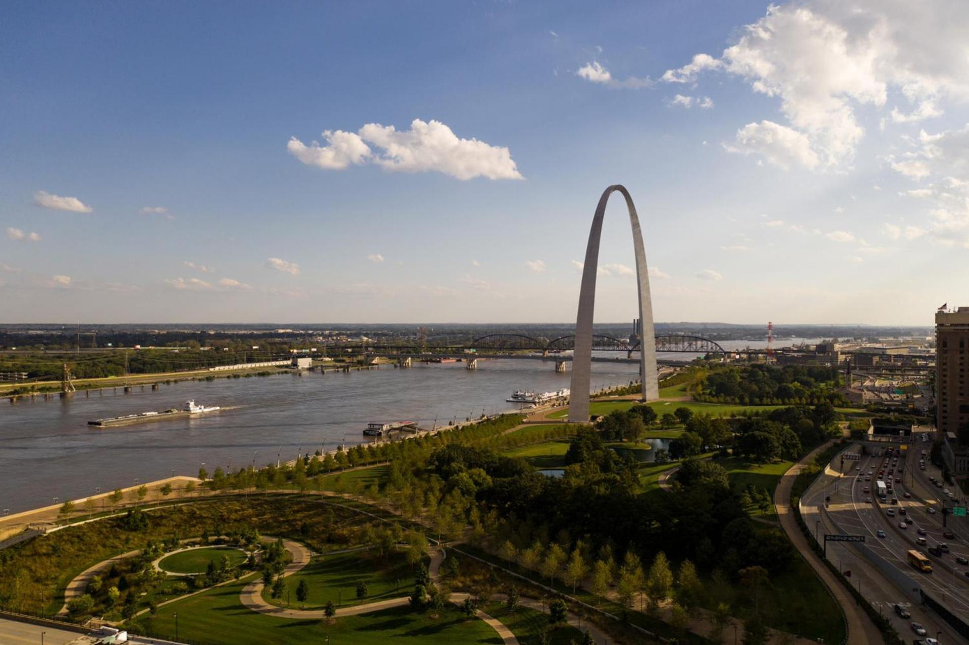 Four Seasons St. Louis photo 4
