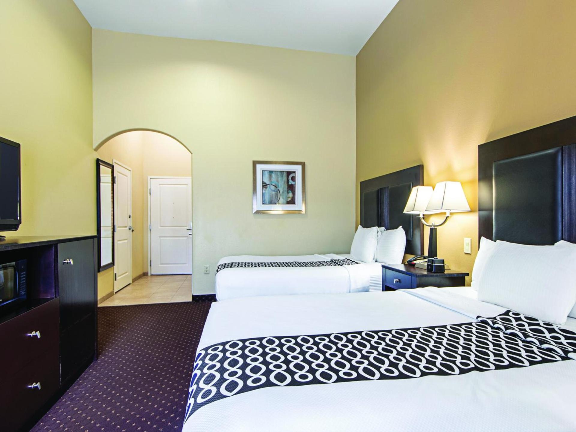 La Quinta by Wyndham Houston New Caney photo 15