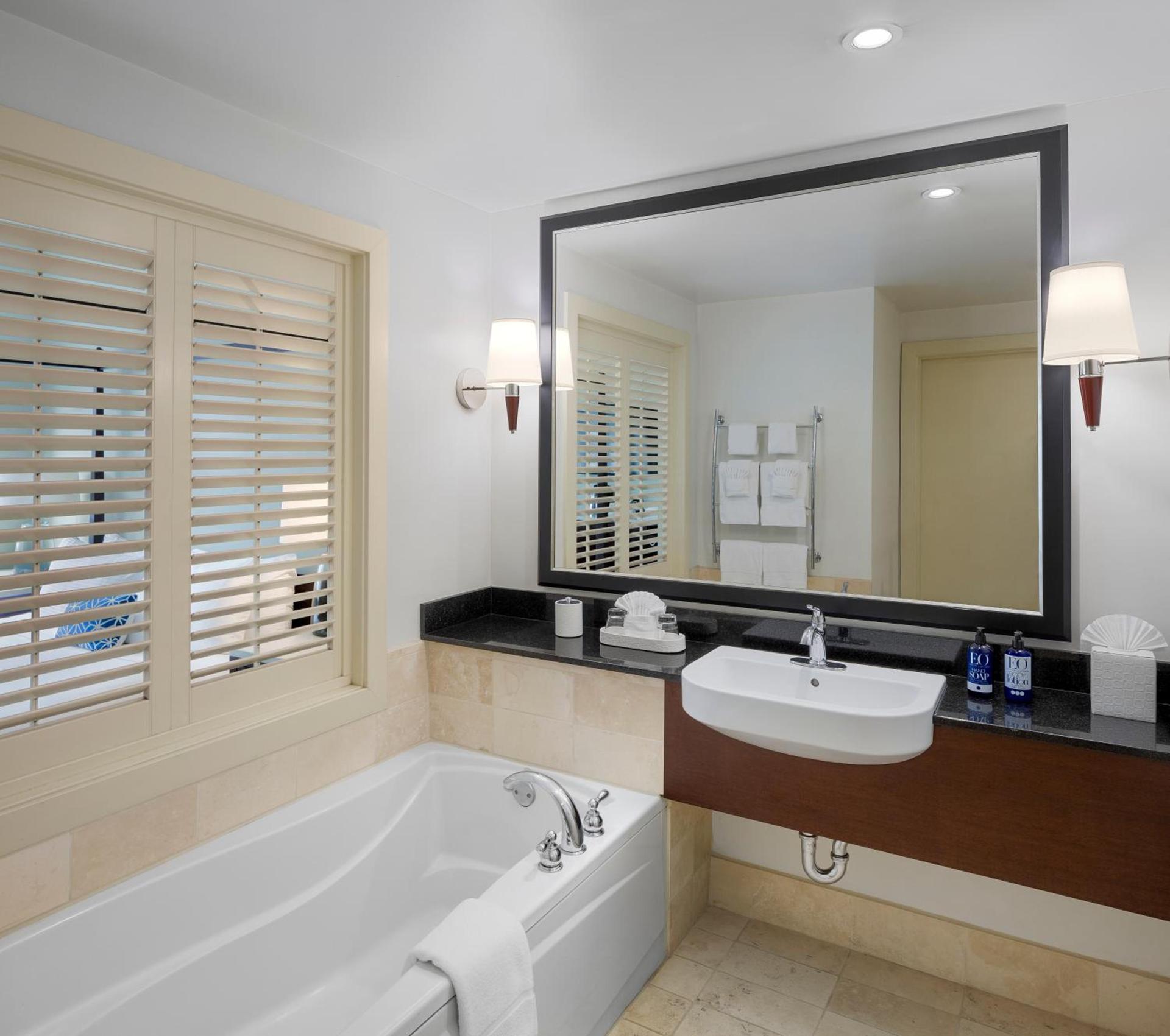 Casa Madrona Hotel and Spa photo 15