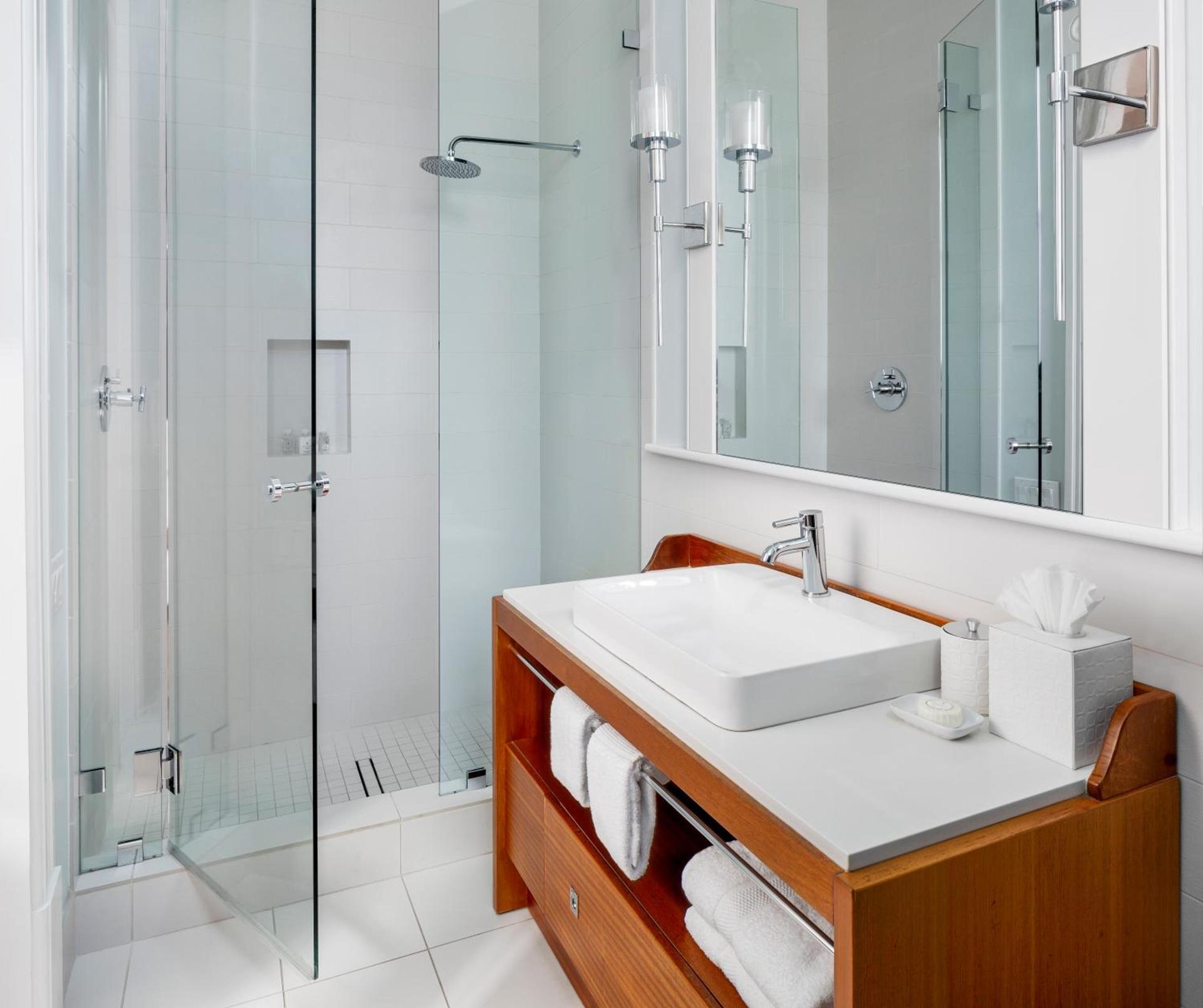 Casa Madrona Hotel and Spa photo 25