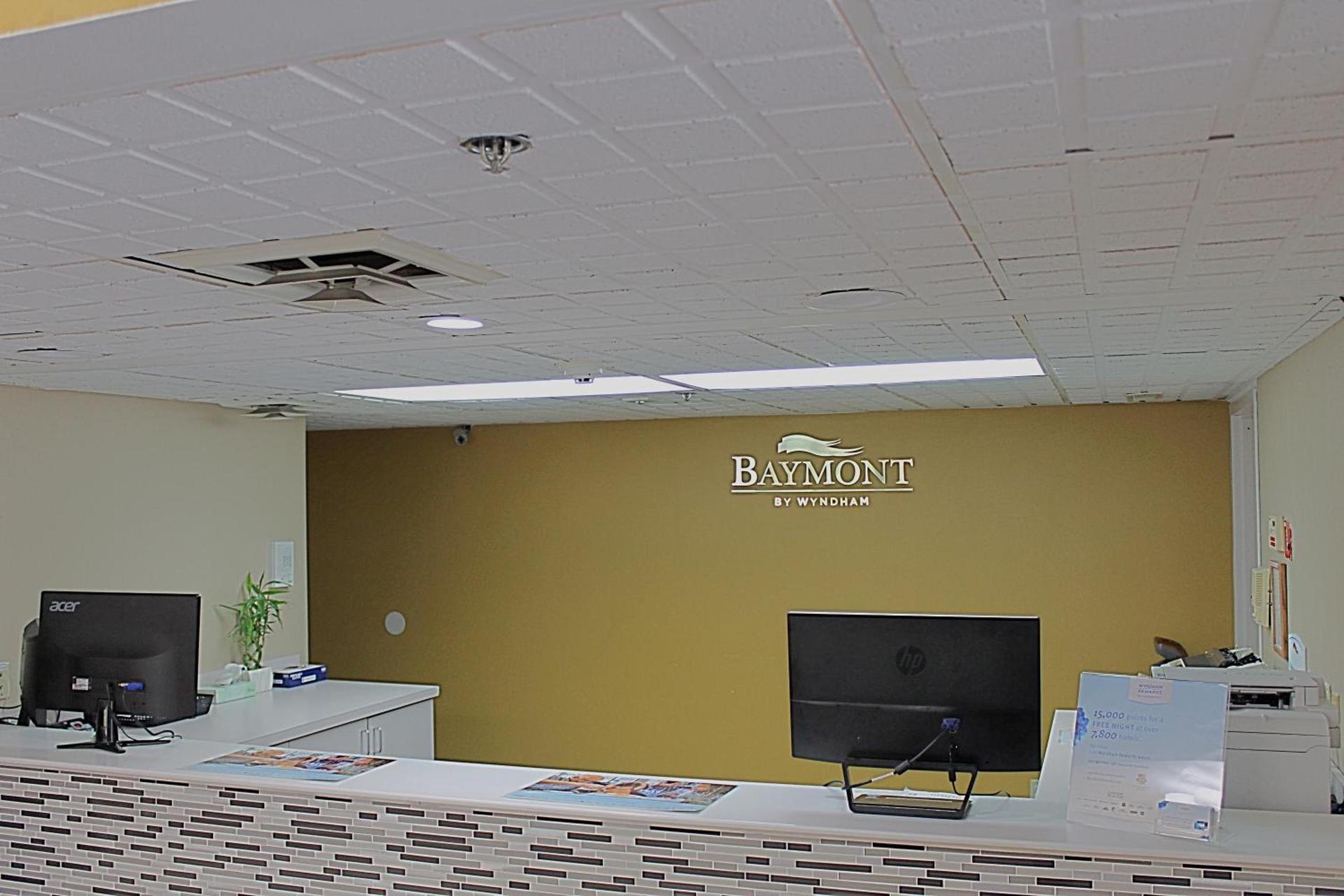 Baymont by Wyndham Springfield photo 5