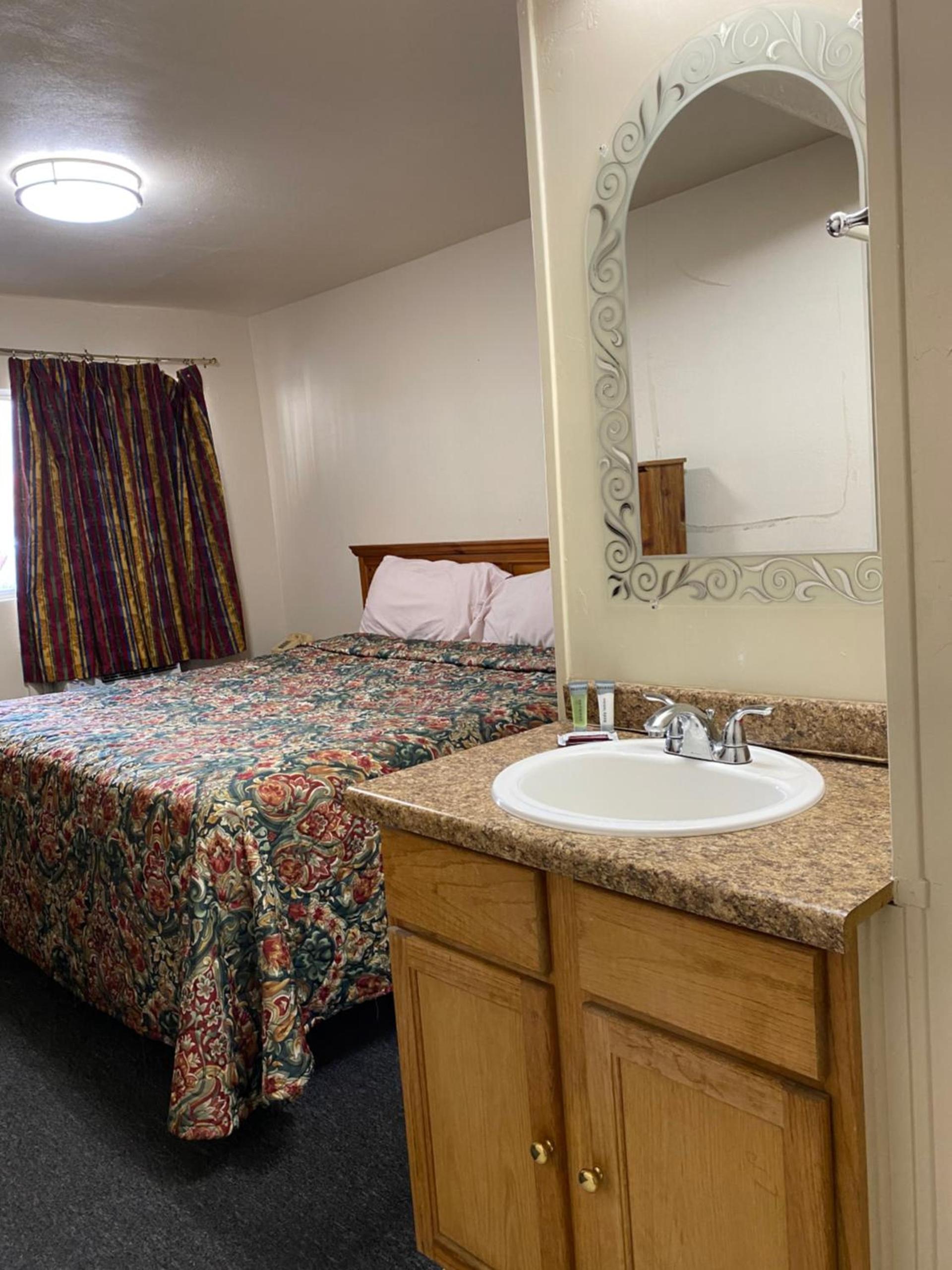 Madill Inn photo 18