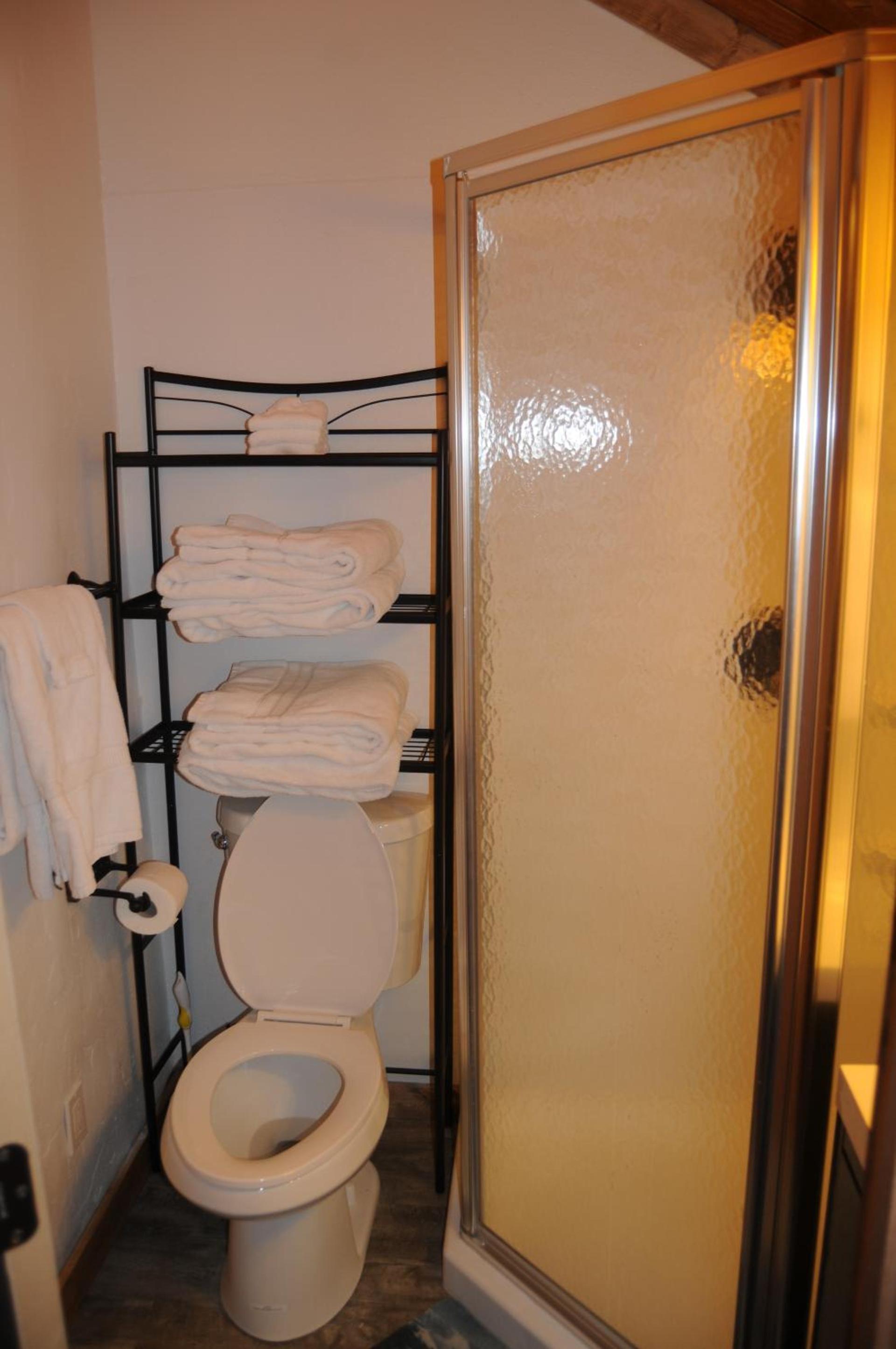 Yellowstone Motel - Adults Only - All rooms have kitchens photo 100