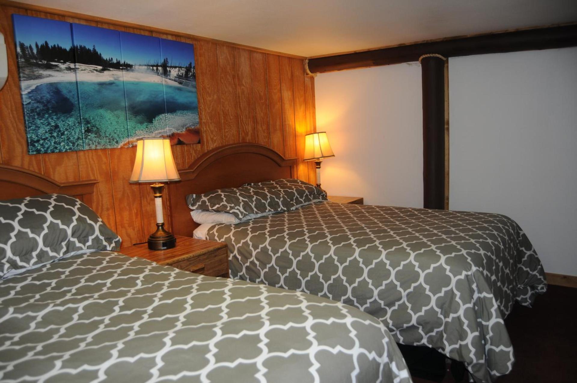 Yellowstone Motel - Adults Only - All rooms have kitchens photo 90