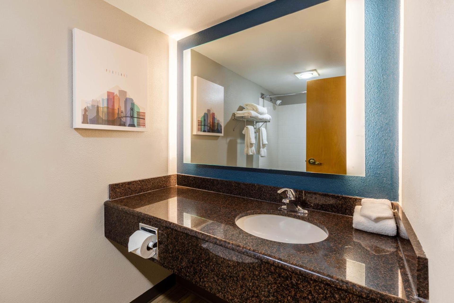 La Quinta by Wyndham Vancouver photo 31