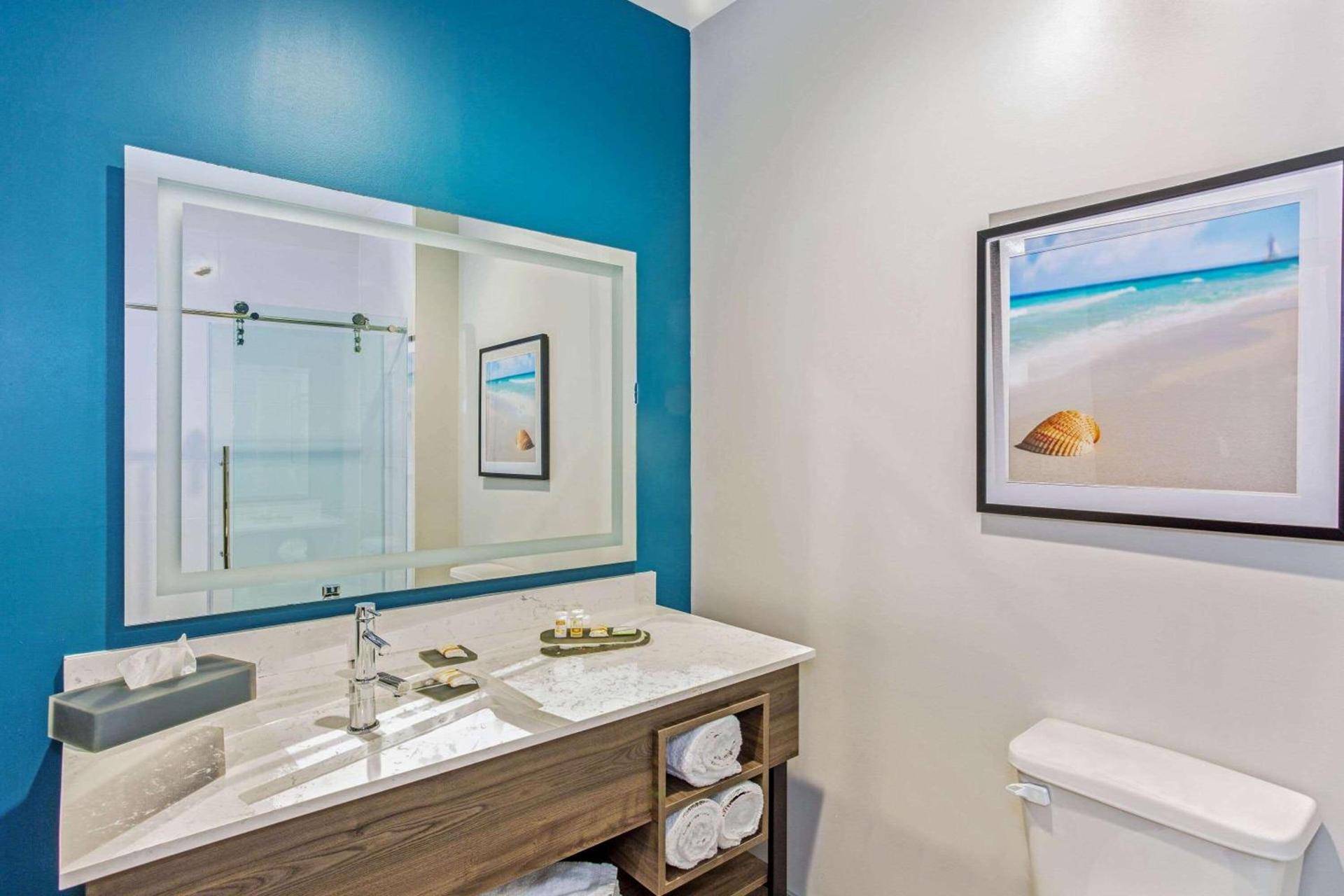 La Quinta Inn & Suites by Wyndham Miramar Beach-Destin photo 72