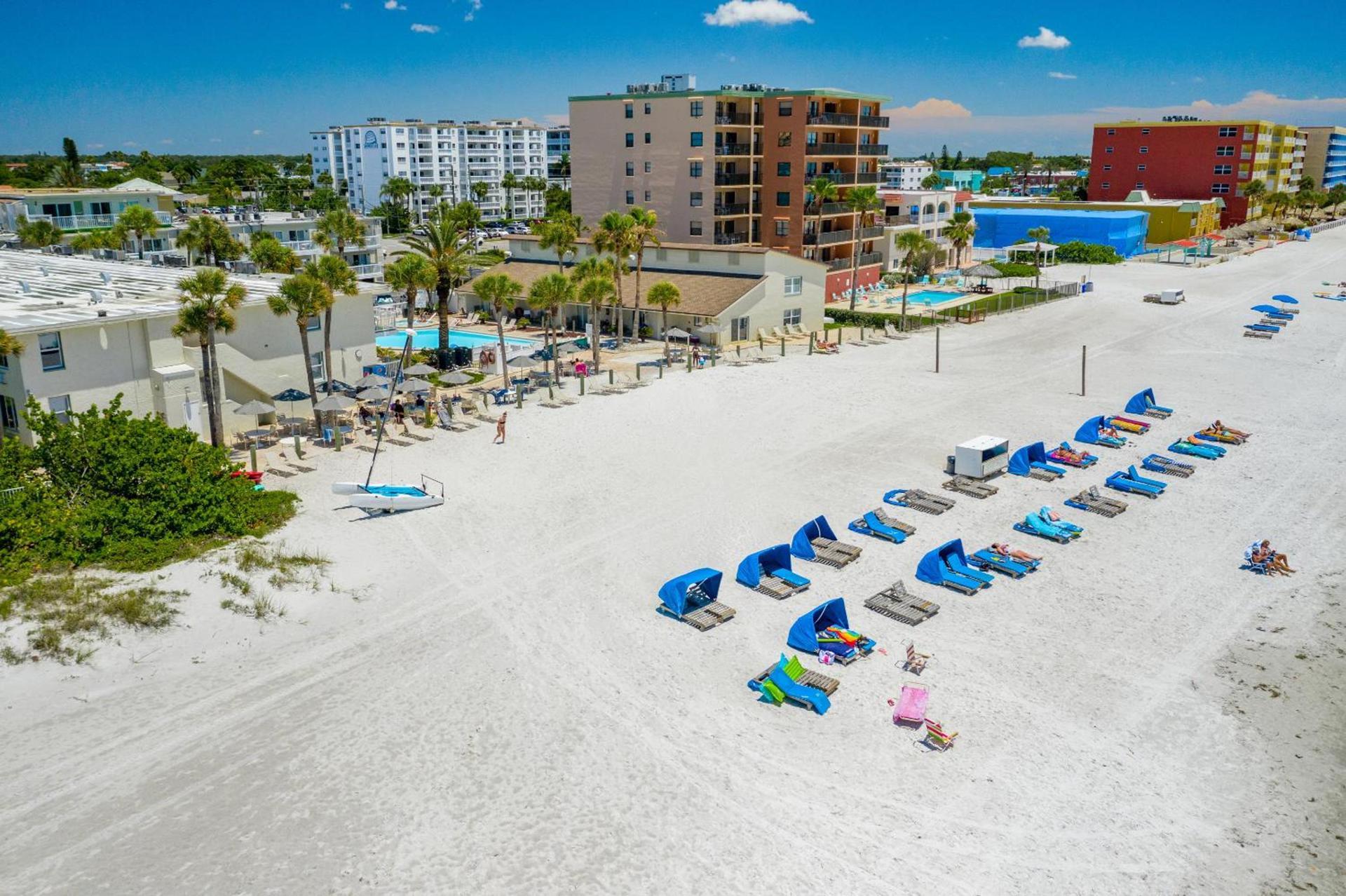 Grand Shores West photo 23