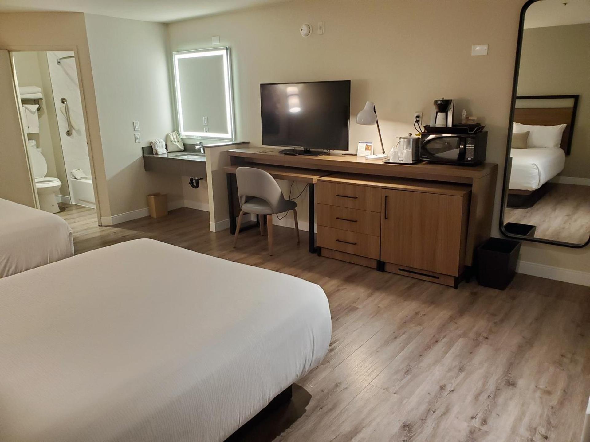 Wyndham Garden San Diego near SeaWorld photo 61