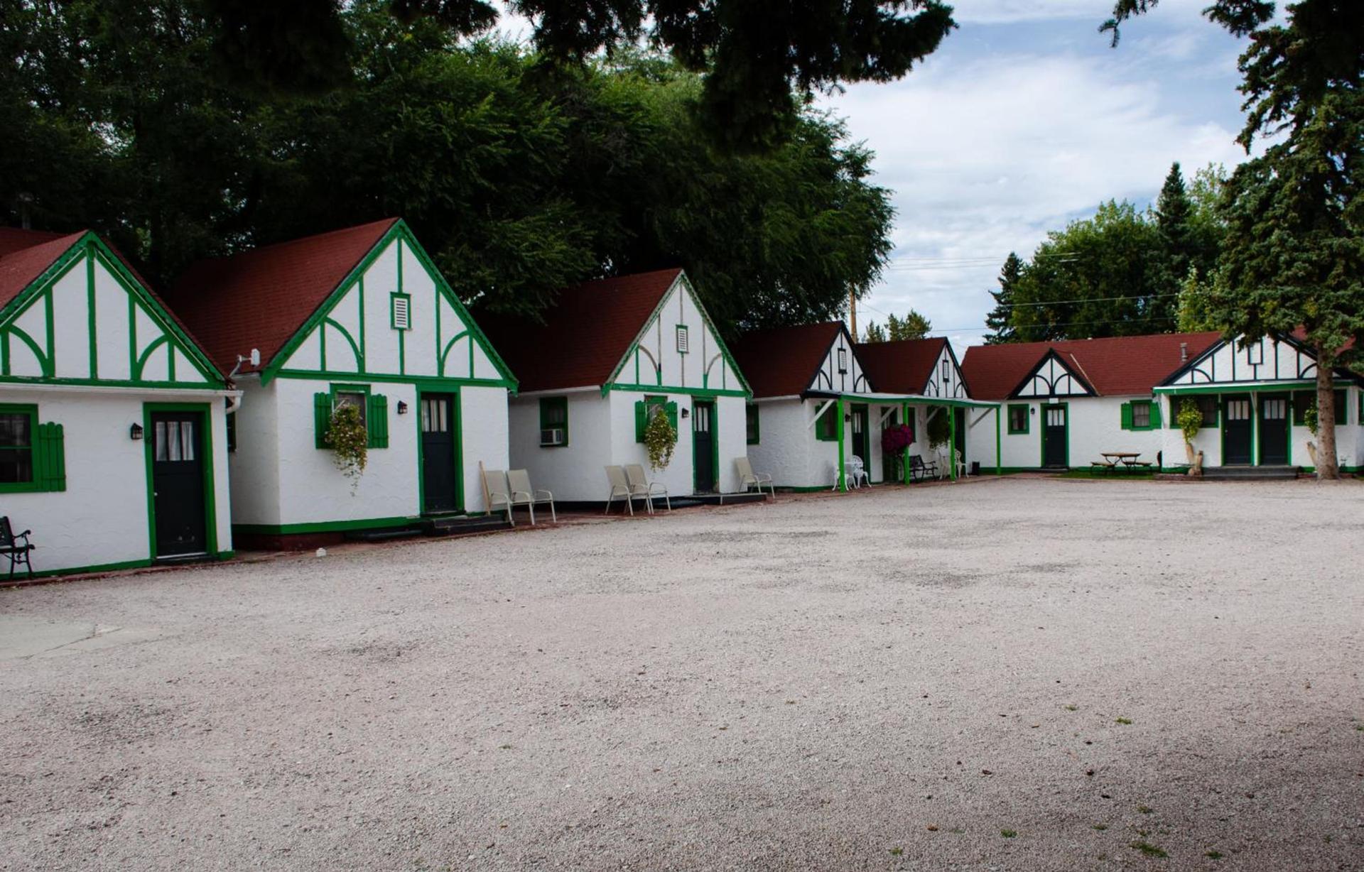 Chalet Motel photo 2