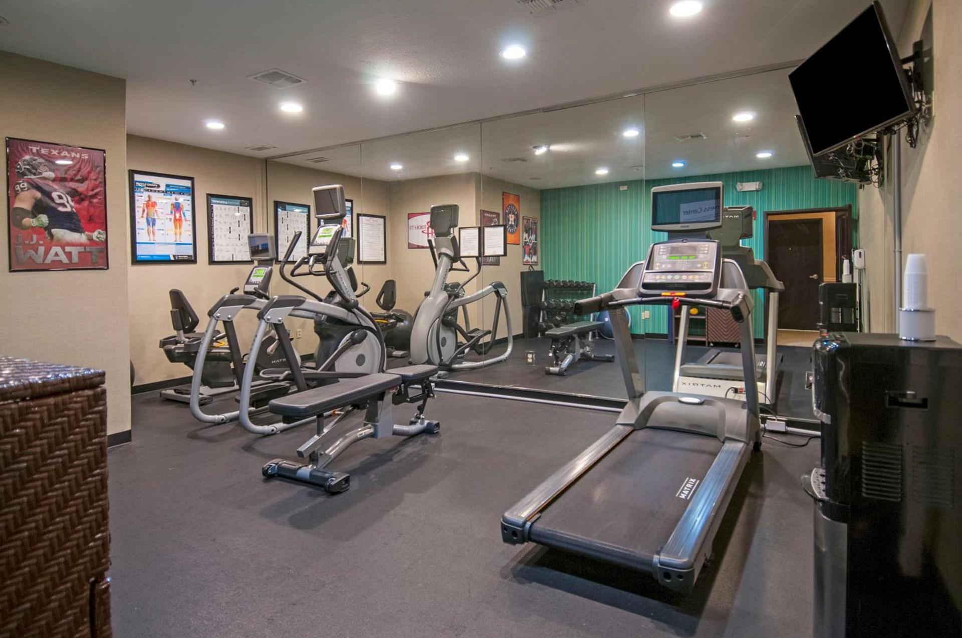 Holiday Inn Express Hotel & Suites Houston North Intercontinental by IHG photo 28