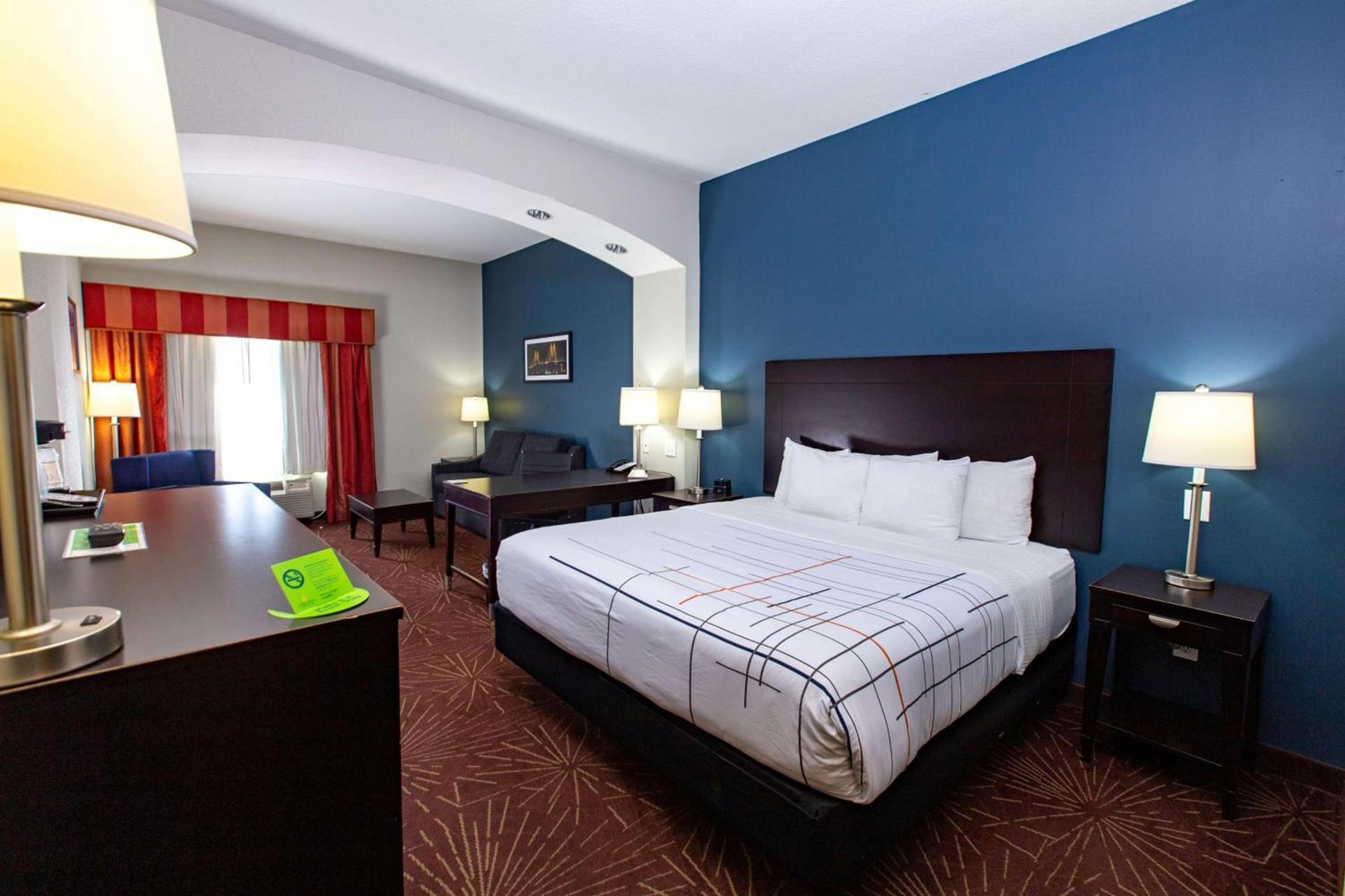La Quinta by Wyndham Houston East at Normandy photo 63