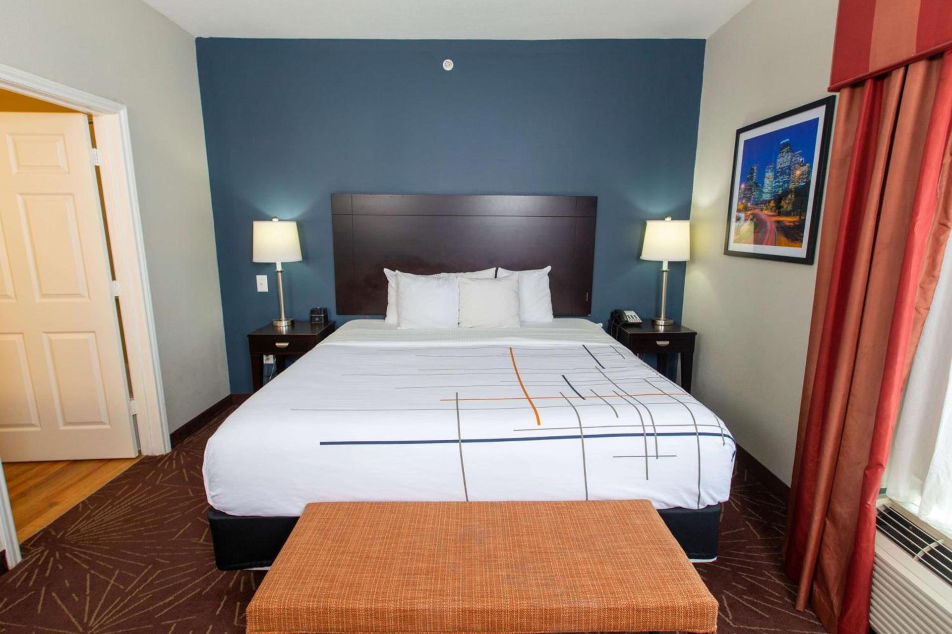 La Quinta by Wyndham Houston East at Normandy photo 69