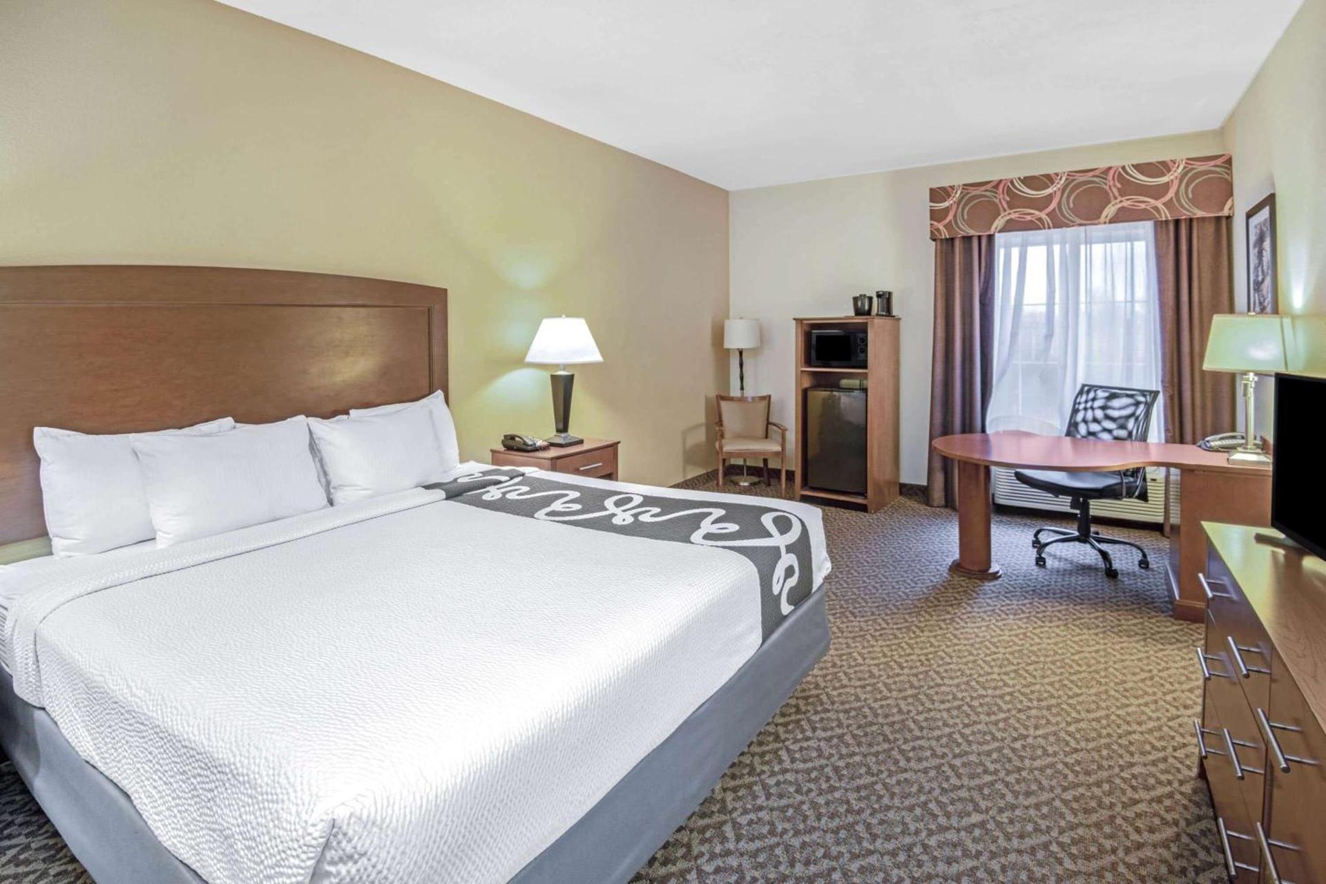 La Quinta by Wyndham Lawton / Fort Sill photo 11