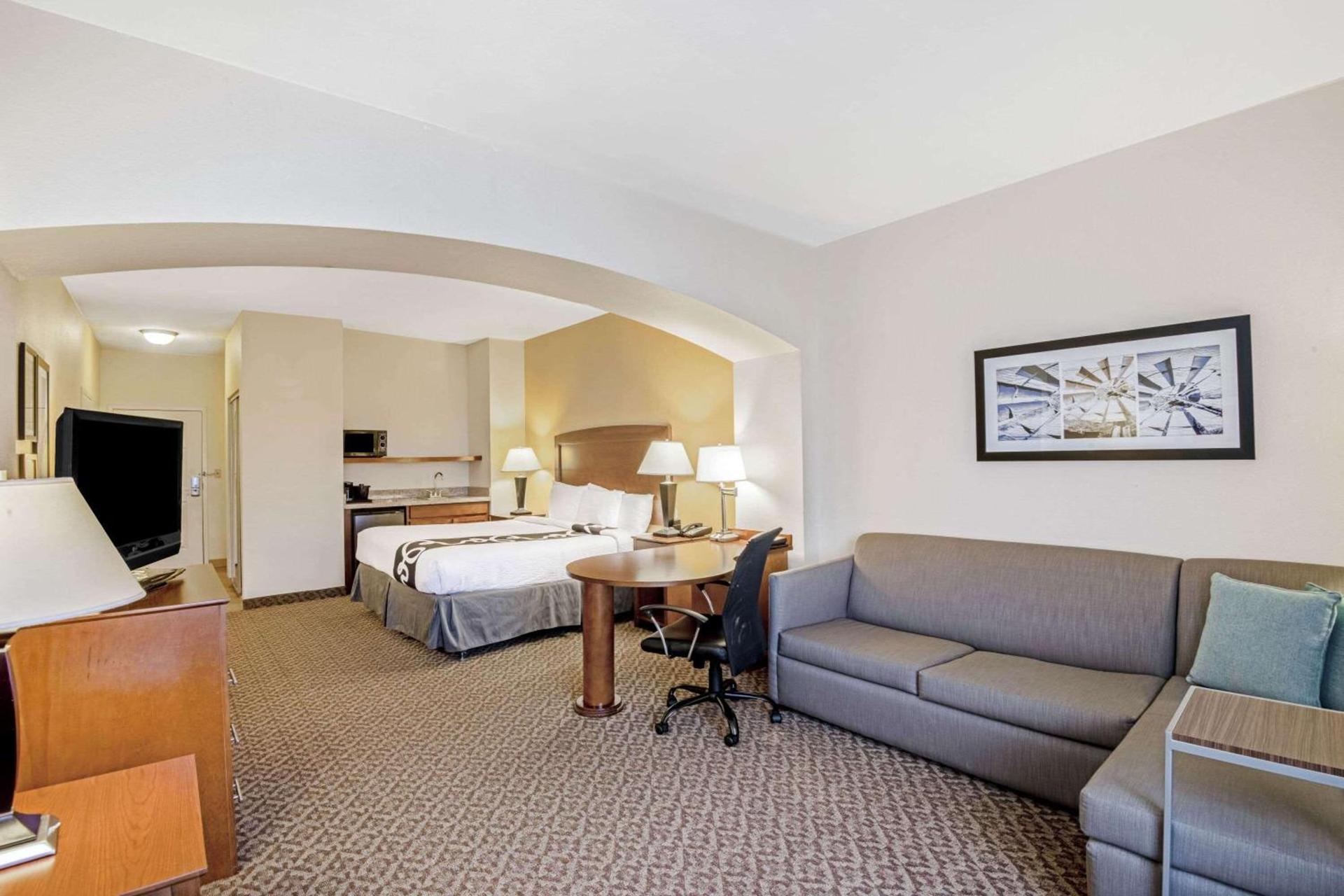 La Quinta by Wyndham Lawton / Fort Sill photo 2