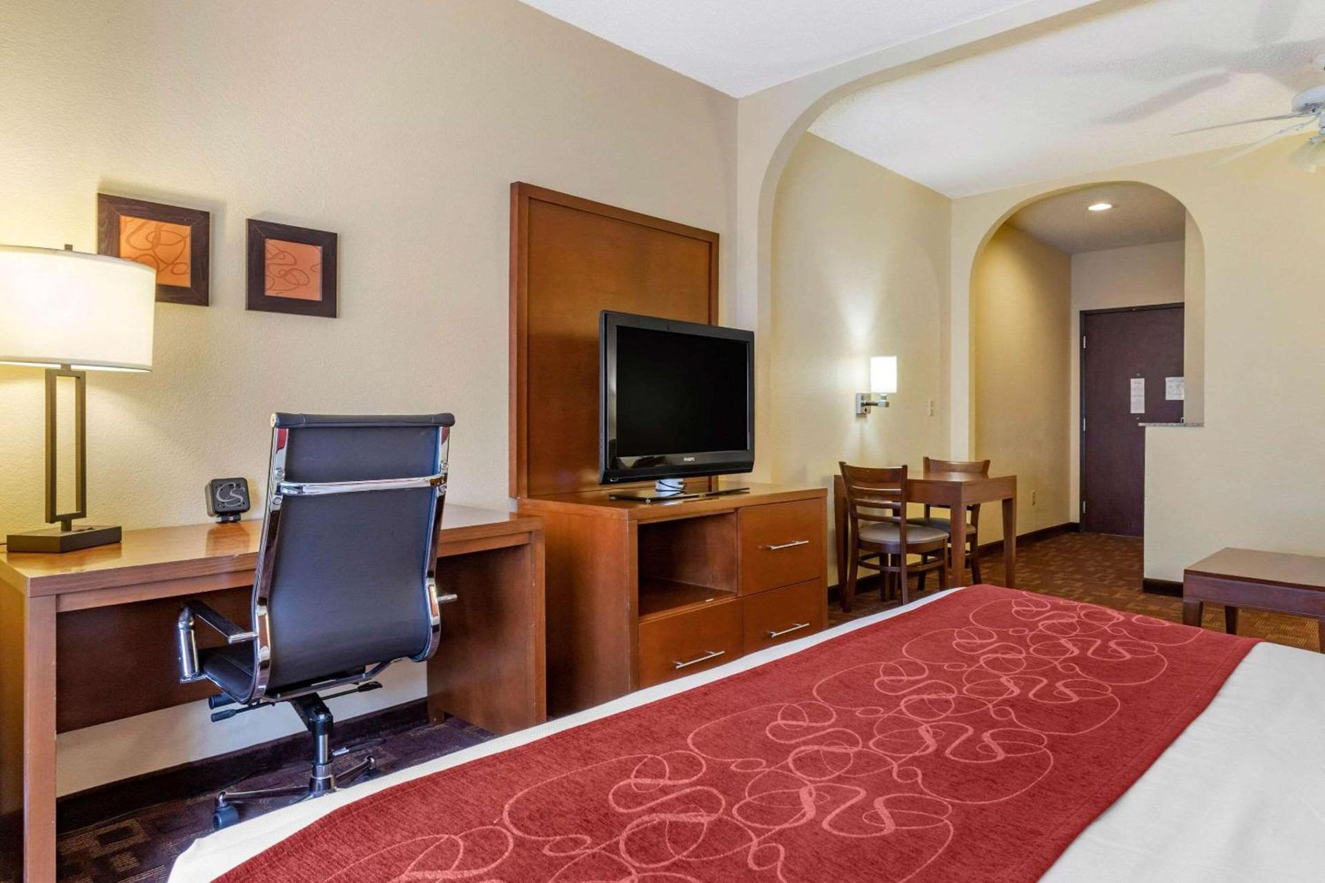 Spark by Hilton Houston near the Galleria photo 9
