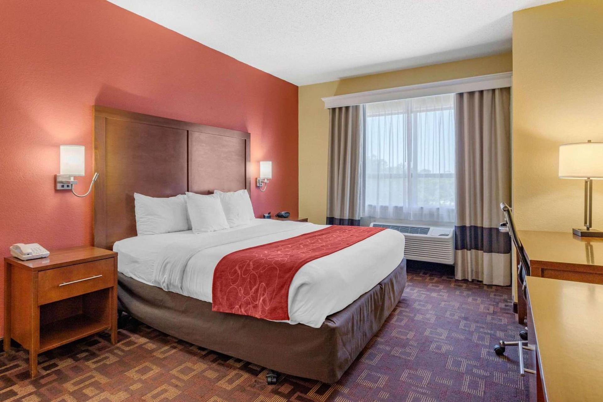 Spark by Hilton Houston near the Galleria photo 22