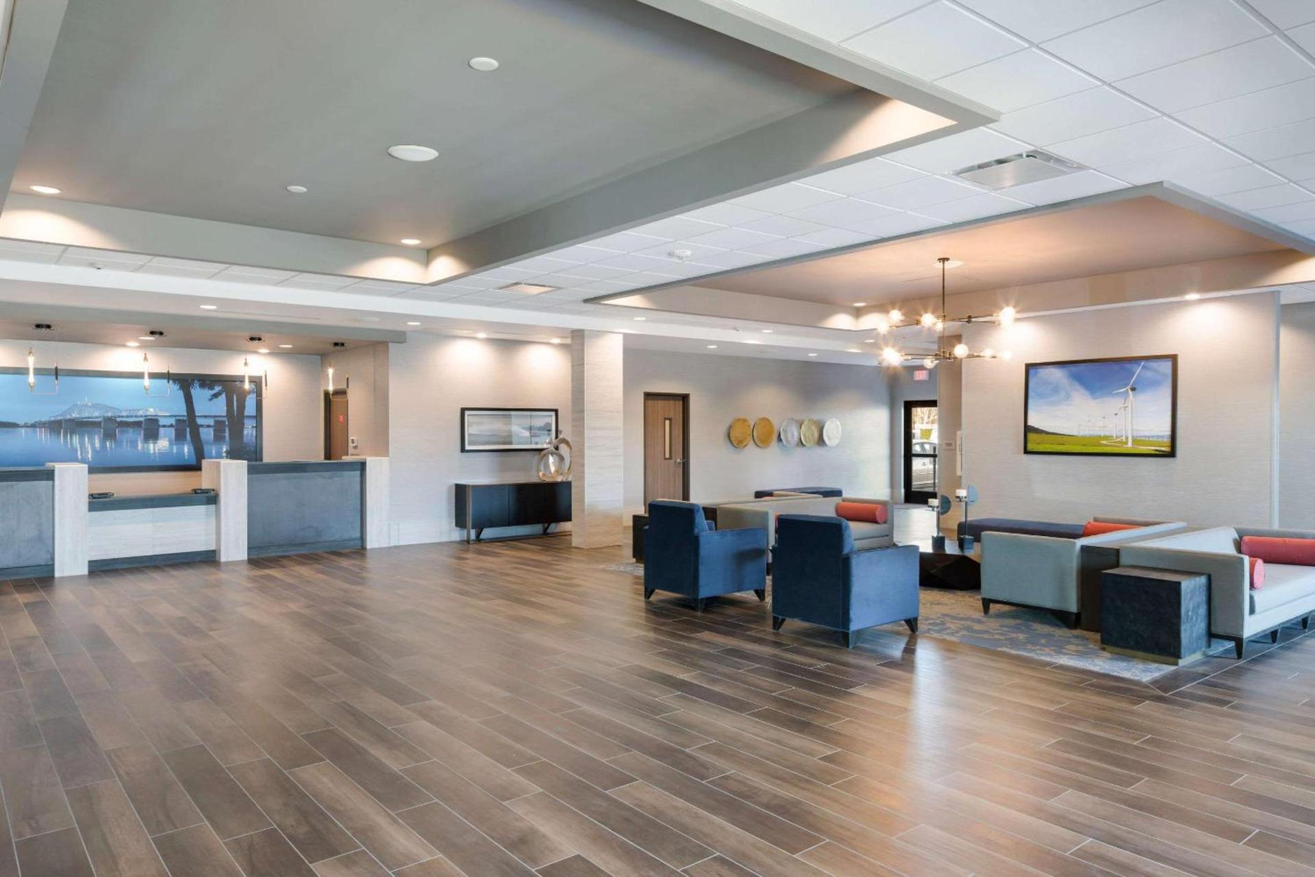 Comfort Suites Kennewick at Southridge photo 67