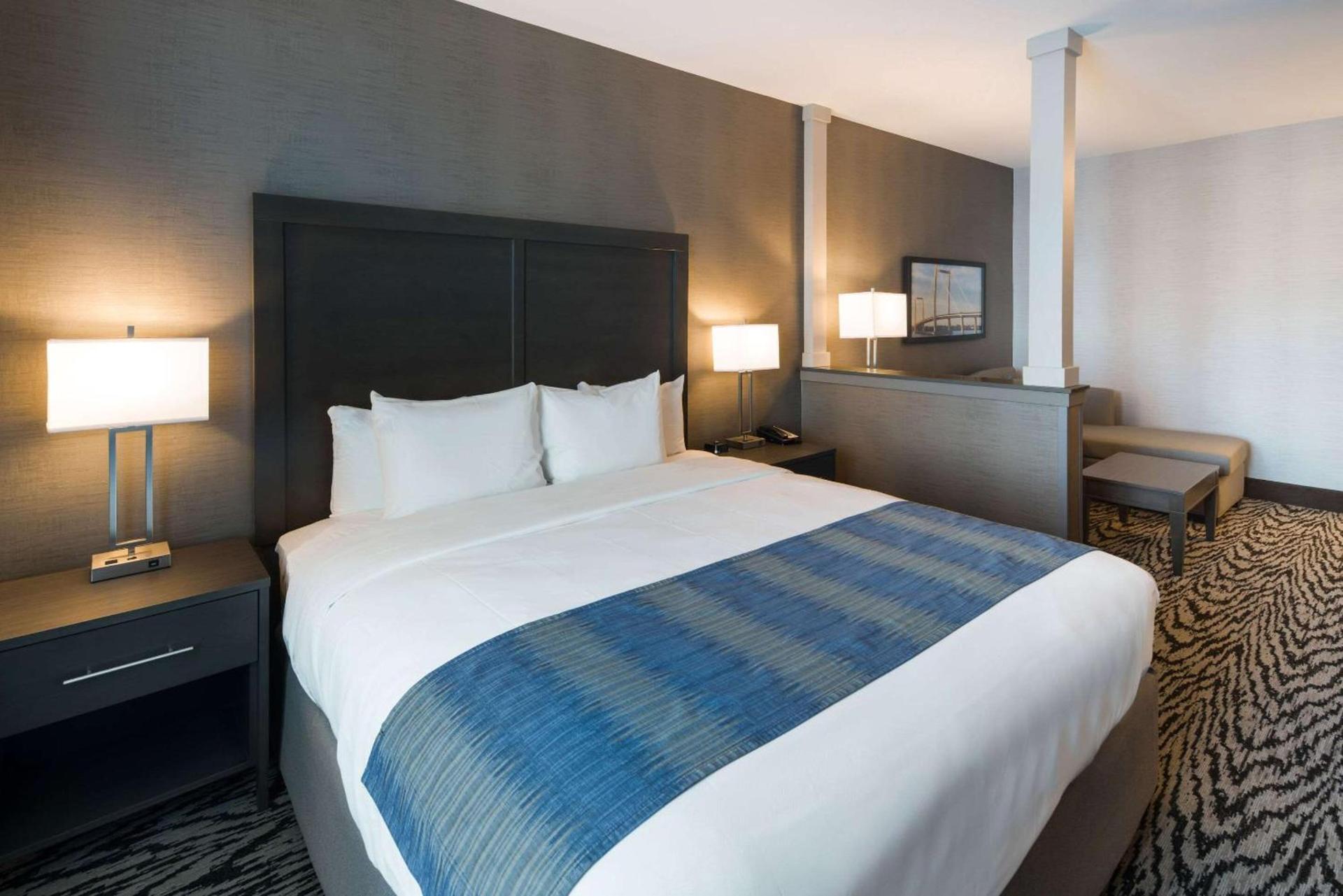 Comfort Suites Kennewick at Southridge photo 60