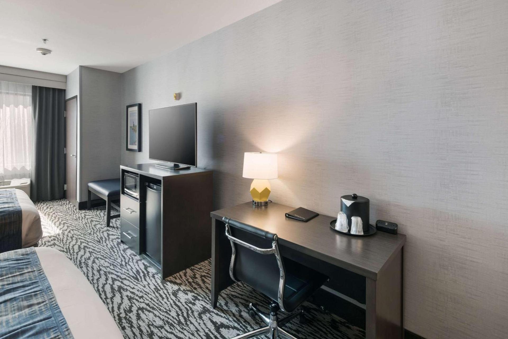 Comfort Suites Kennewick at Southridge photo 58