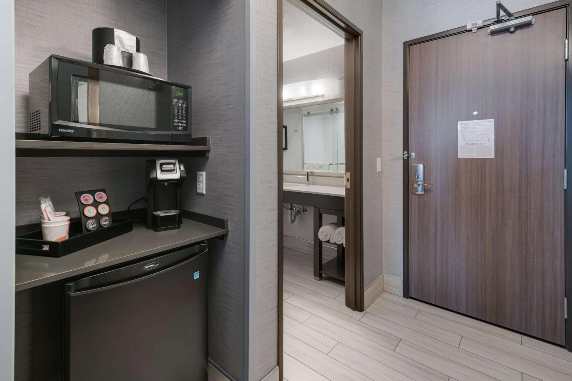 Comfort Suites Kennewick at Southridge photo 50