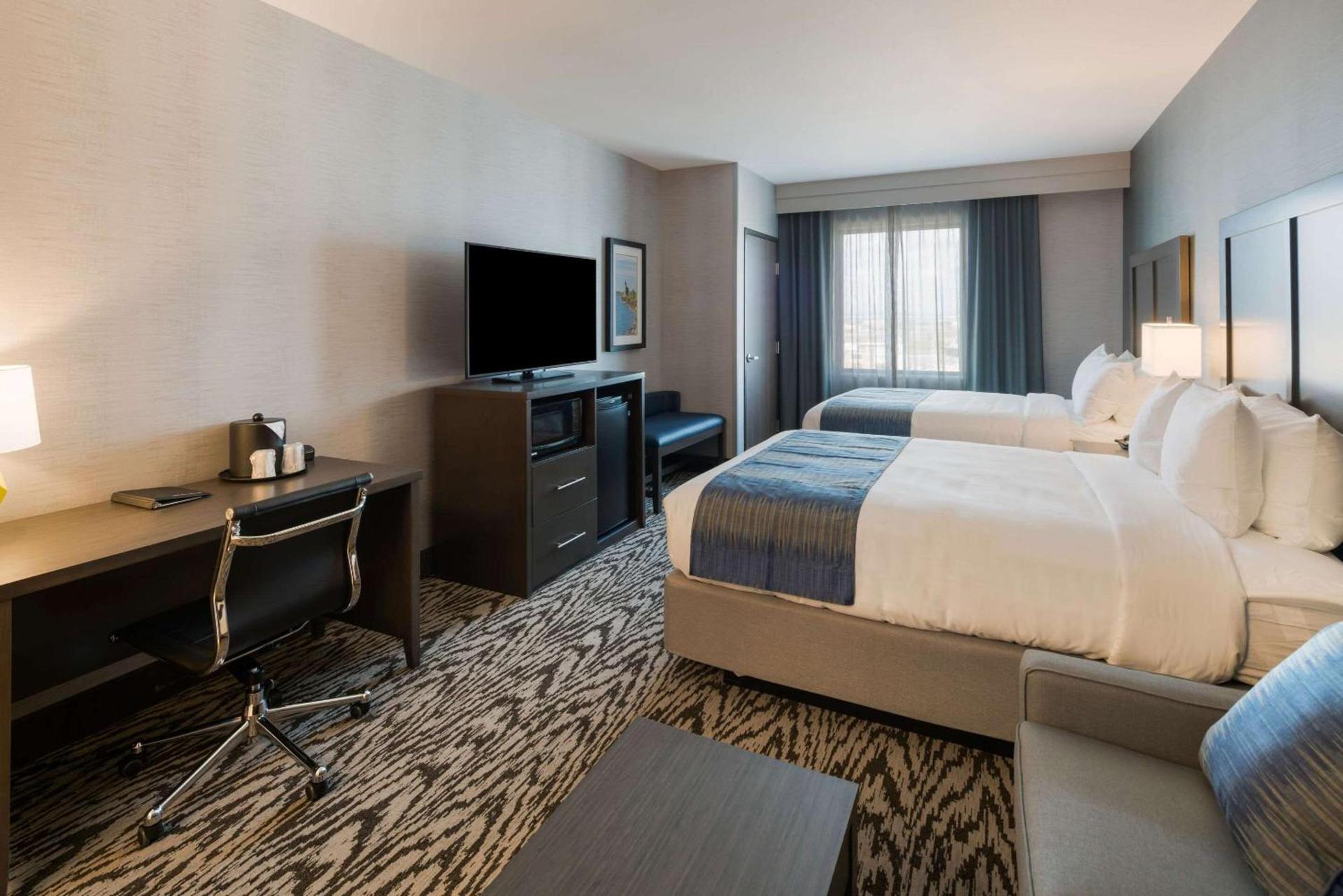 Comfort Suites Kennewick at Southridge photo 44