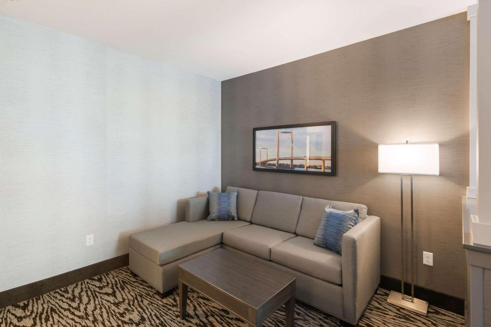 Comfort Suites Kennewick at Southridge photo 34