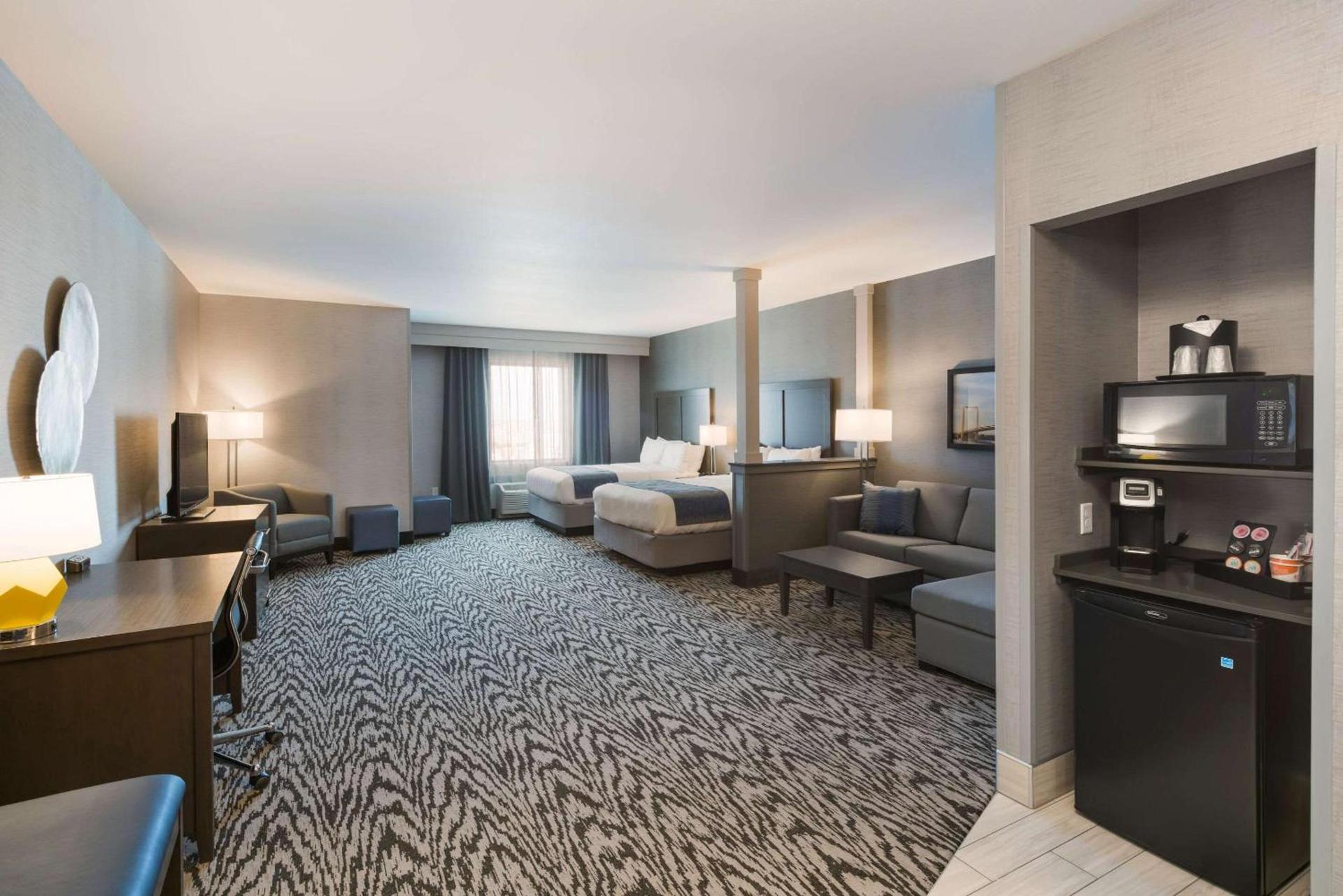 Comfort Suites Kennewick at Southridge photo 21