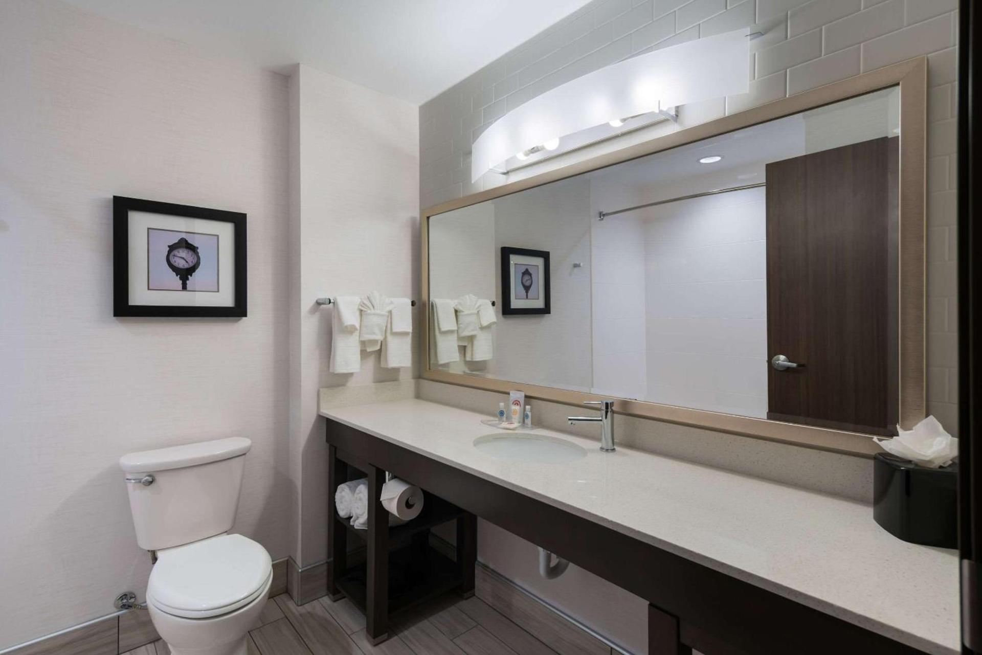 Comfort Suites Kennewick at Southridge photo 29