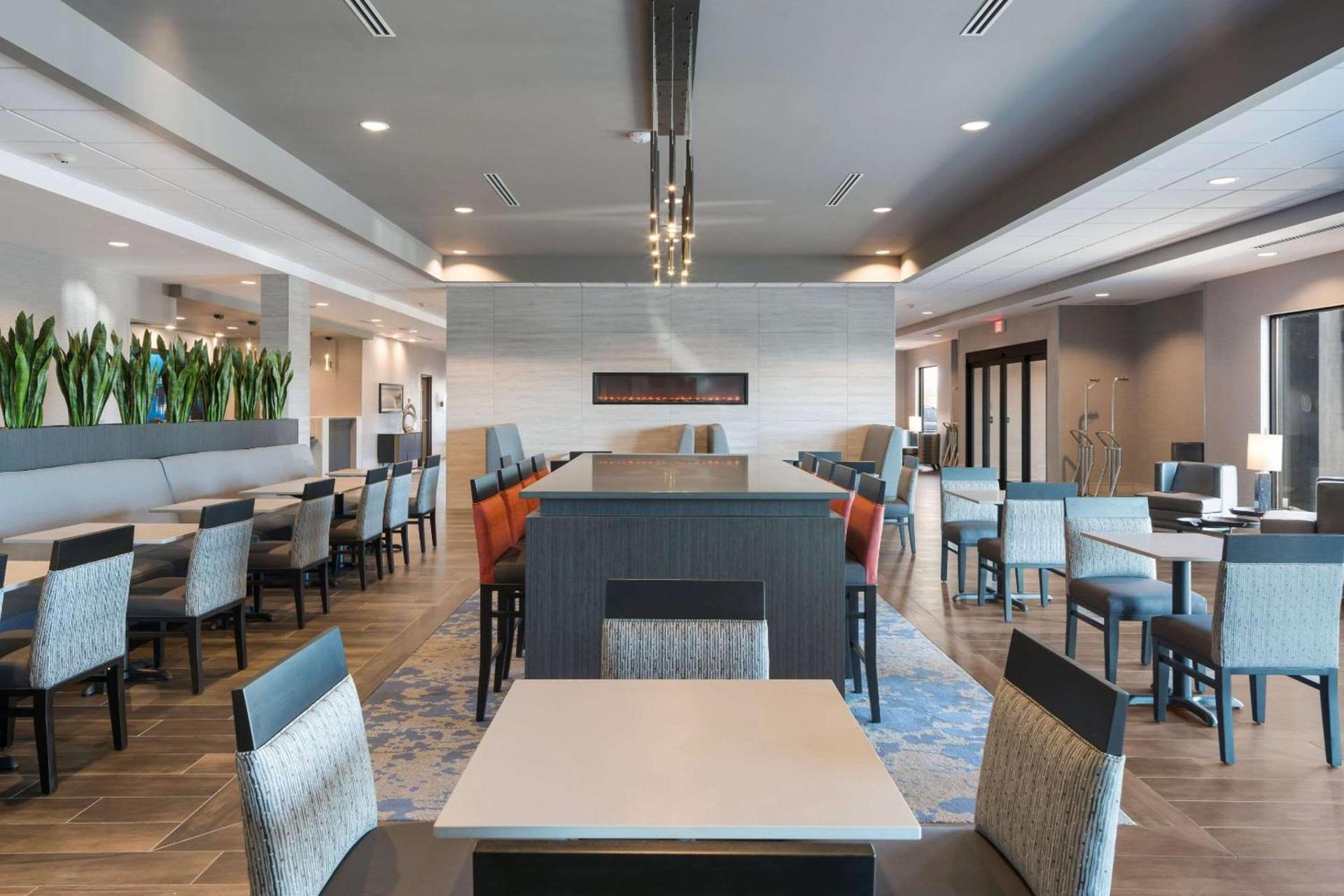 Comfort Suites Kennewick at Southridge photo 17