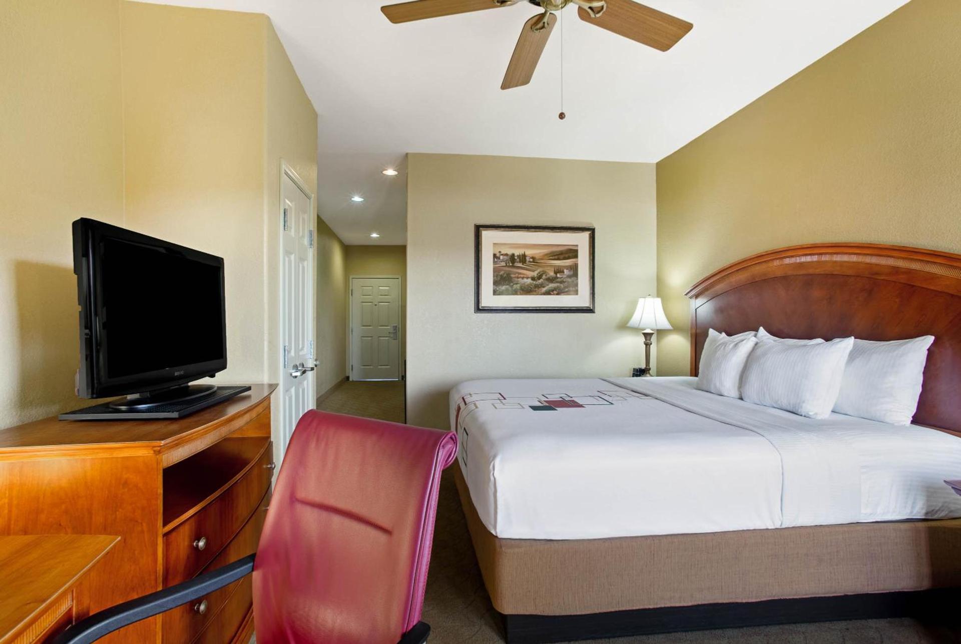 La Quinta by Wyndham Marble Falls photo 7
