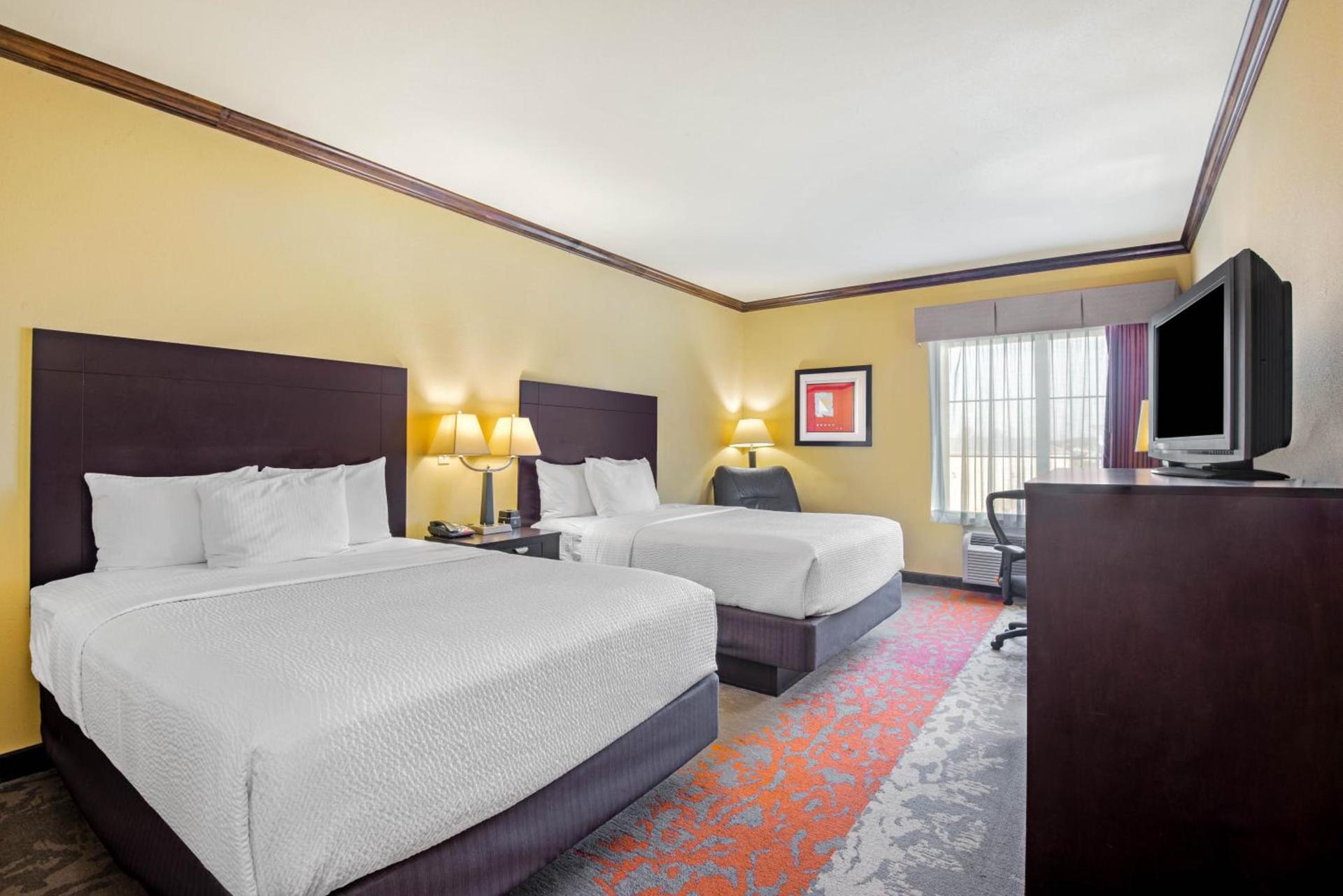 La Quinta by Wyndham Eastland photo 81