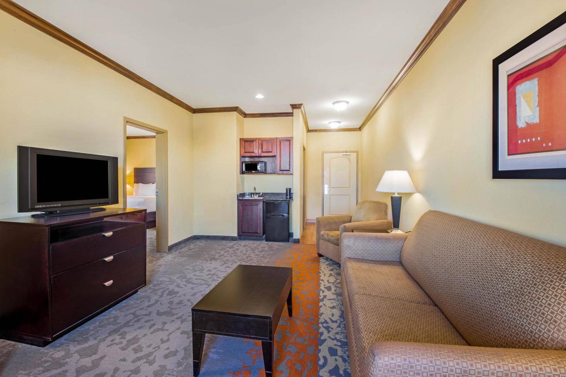 La Quinta by Wyndham Eastland photo 74