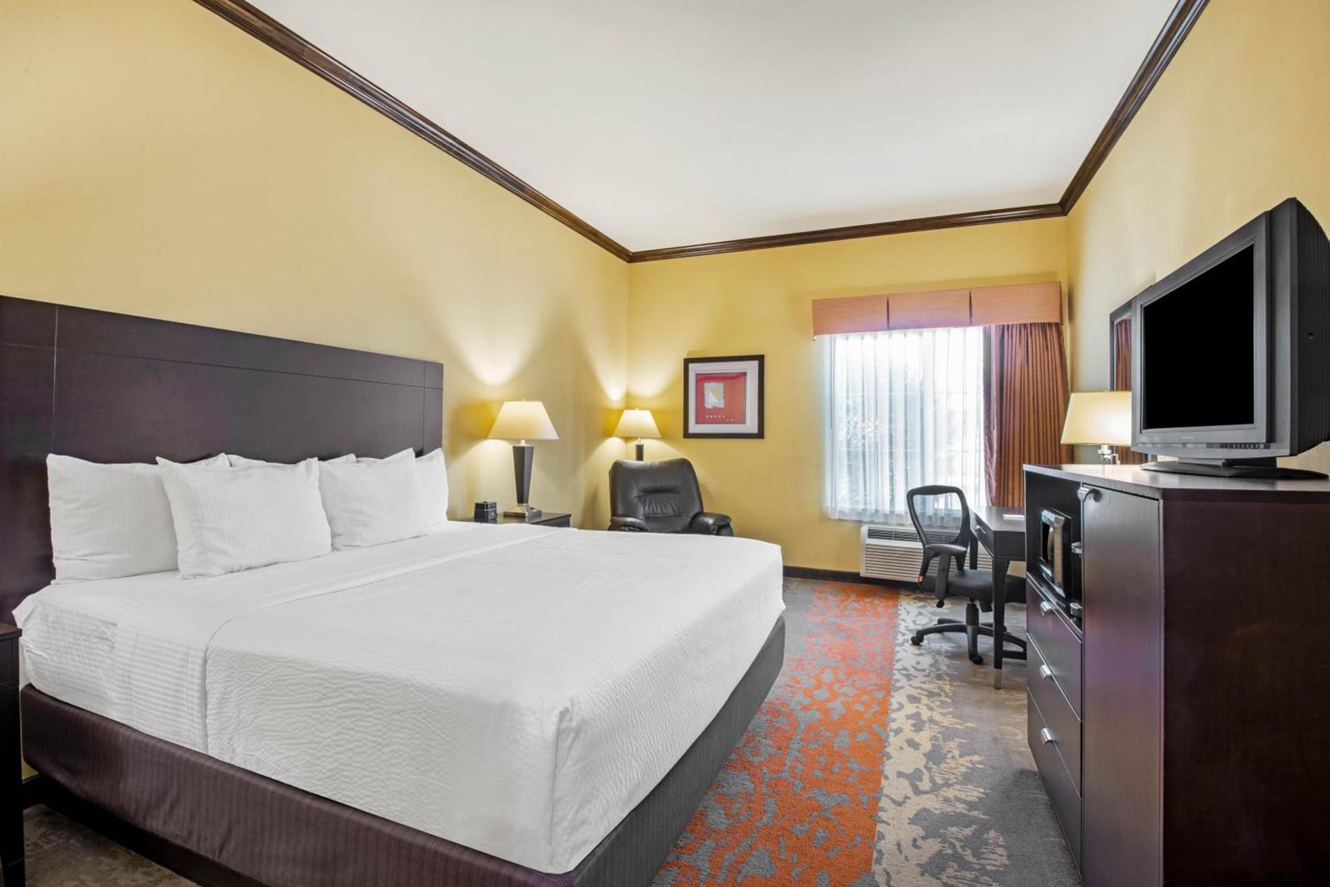 La Quinta by Wyndham Eastland photo 70