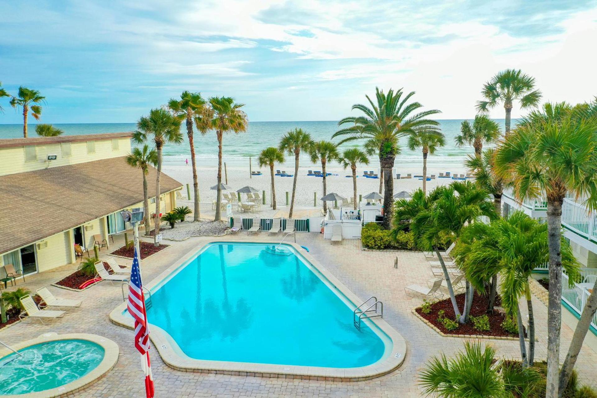 Grand Shores West photo 8