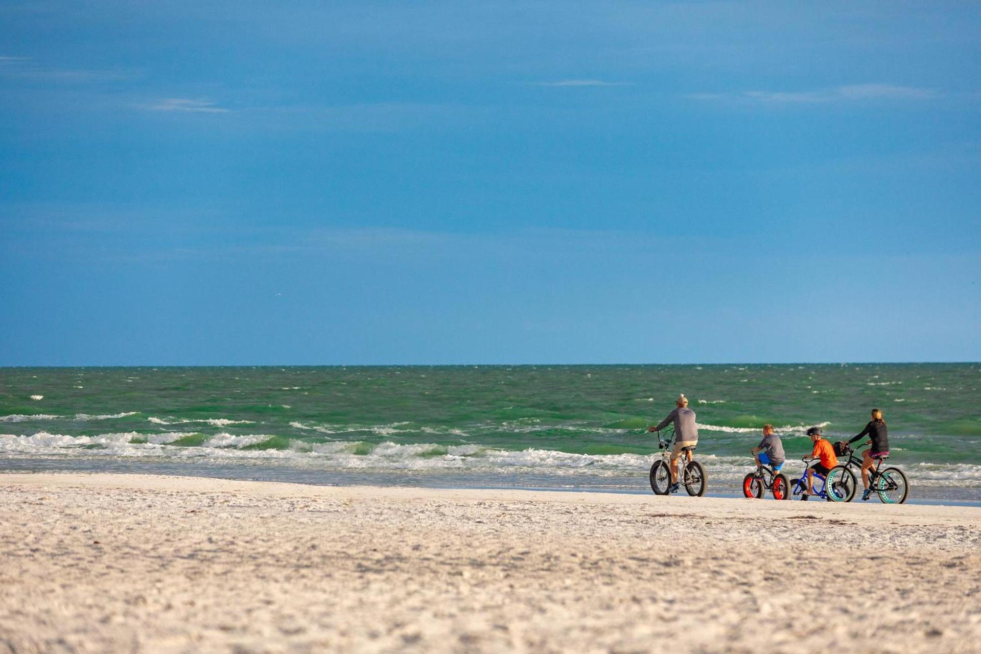 Grand Shores West photo 14