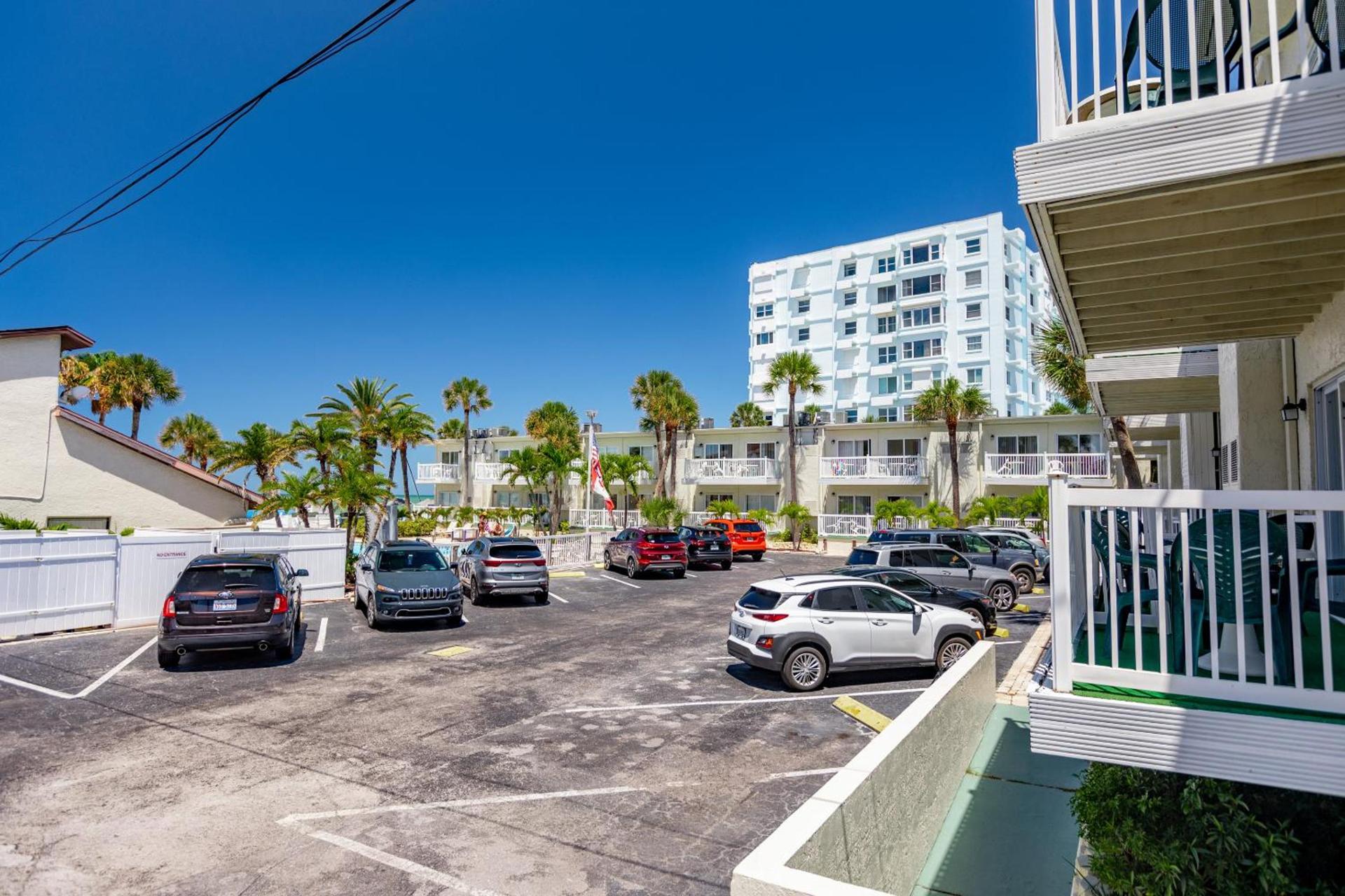 Grand Shores West photo 24