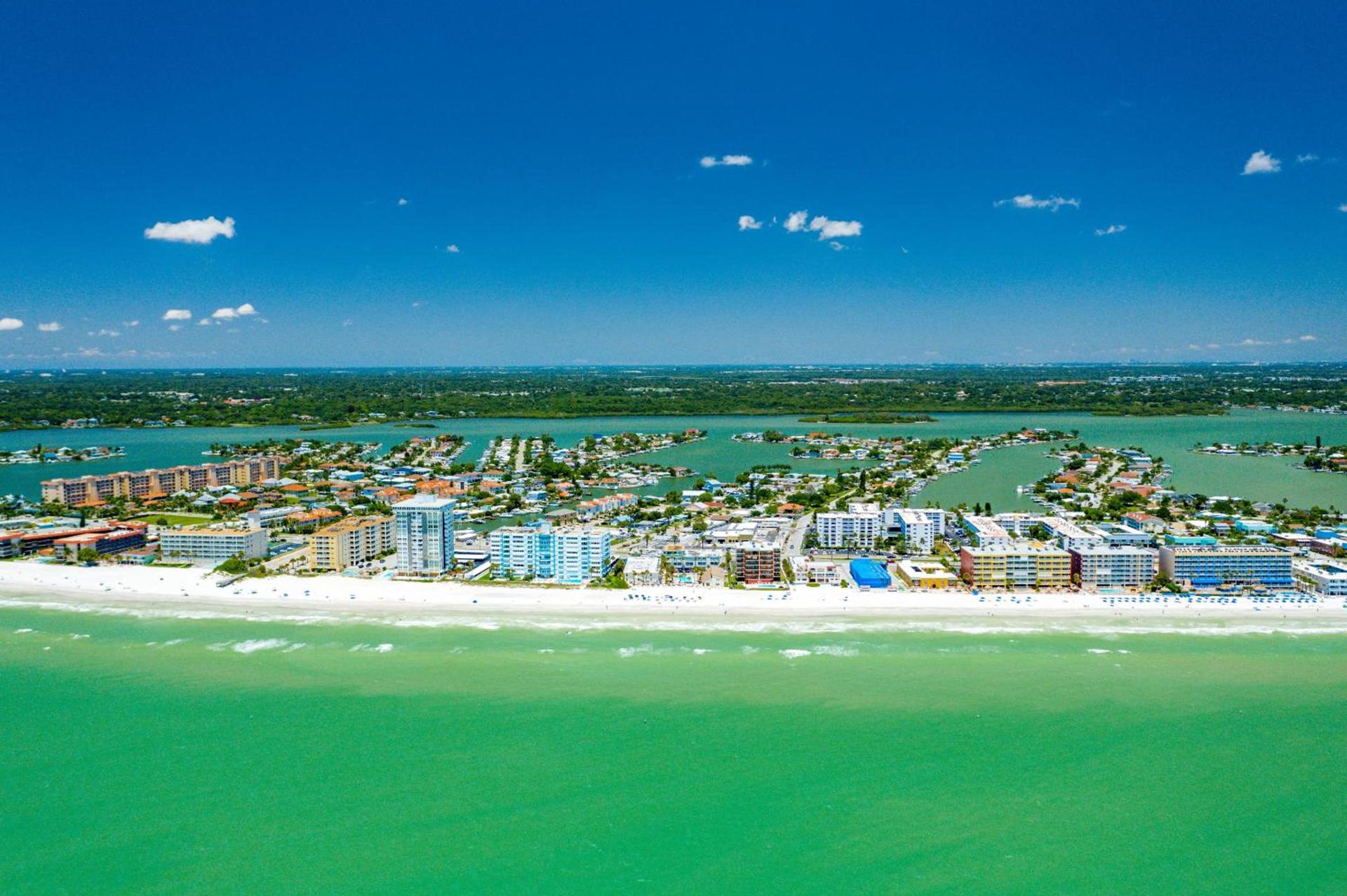 Grand Shores West photo 19