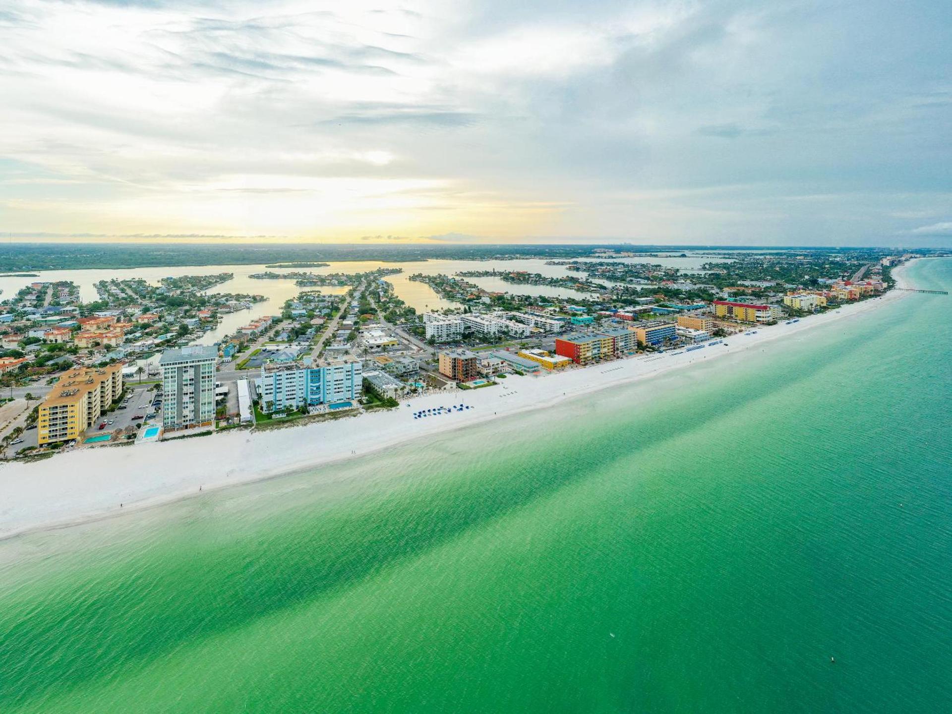 Grand Shores West photo 20