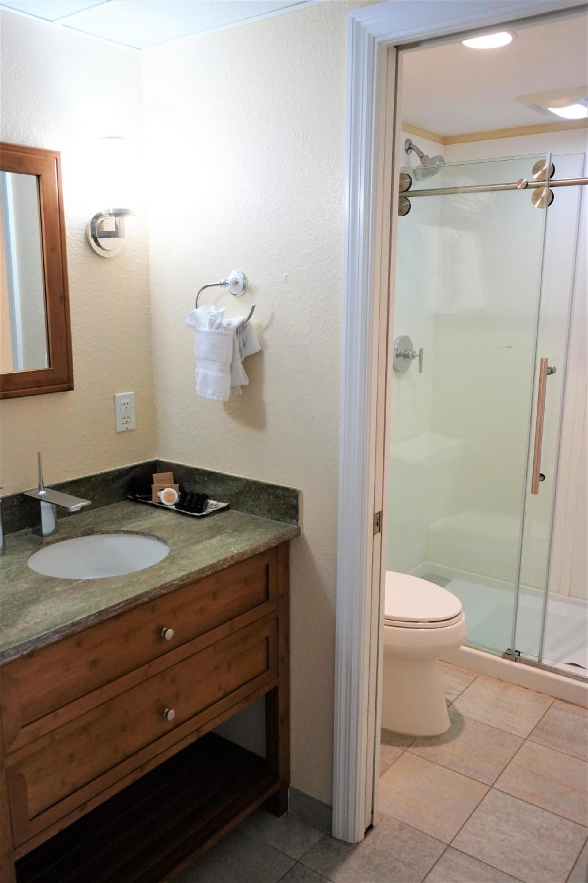 Glunz Ocean Beach Hotel and Resort photo 15