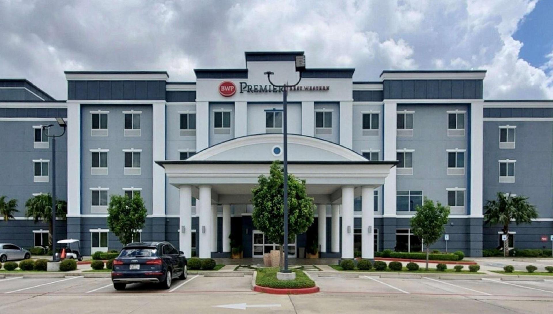 Best Western Premier Houston Northwest - Willowbrook photo 1