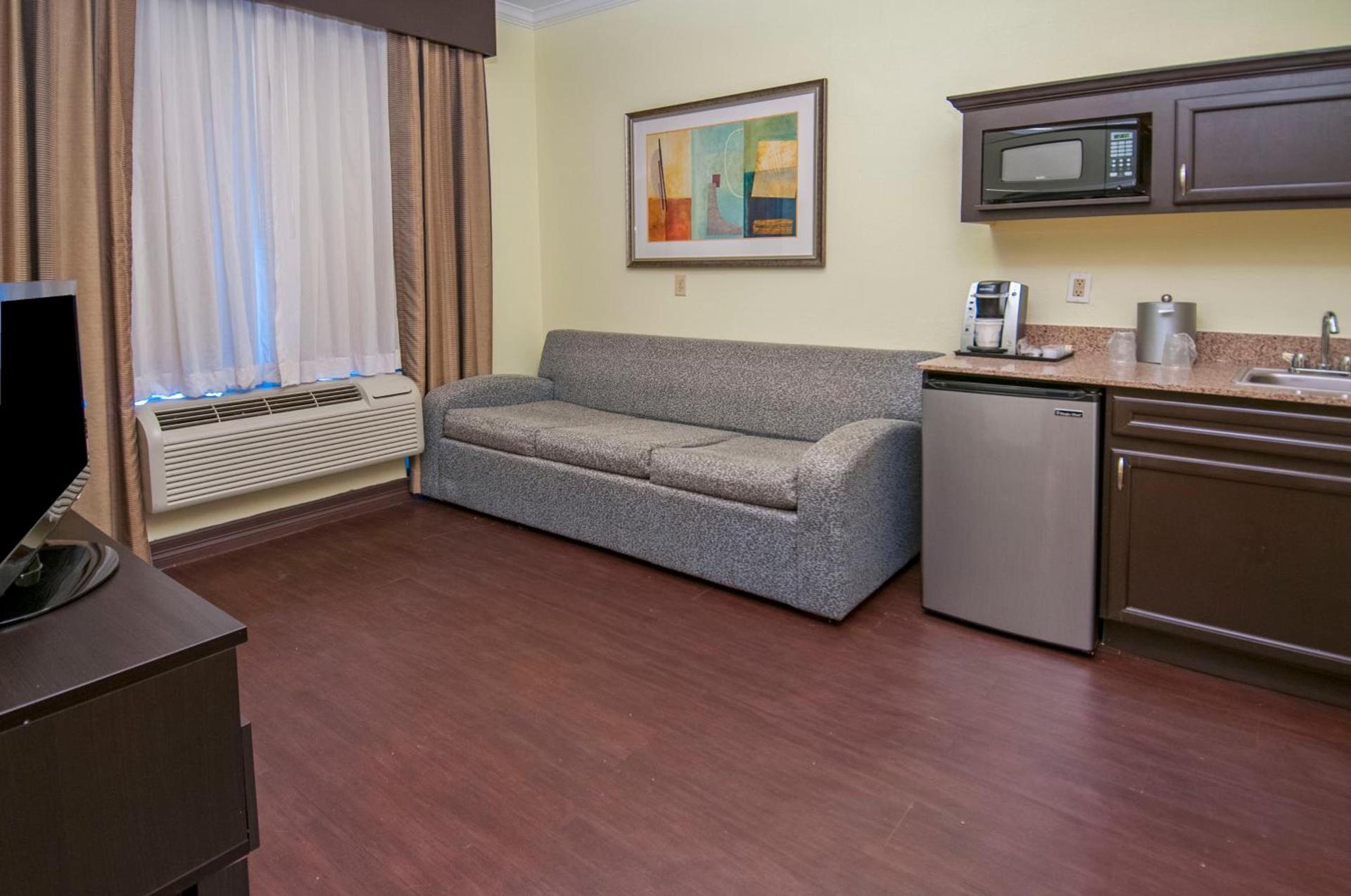 Holiday Inn Express Hotel & Suites Houston North Intercontinental by IHG photo 23