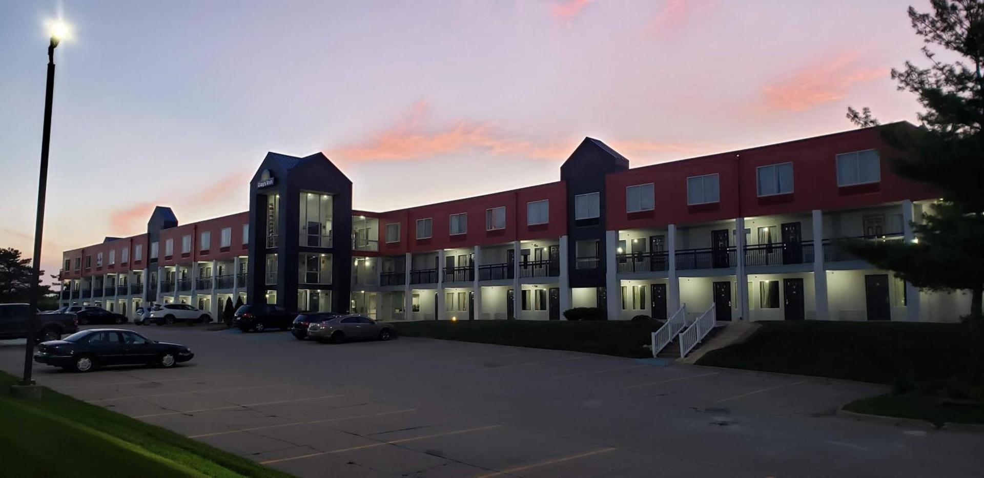 Days Inn by Wyndham West Des Moines - Clive photo 15