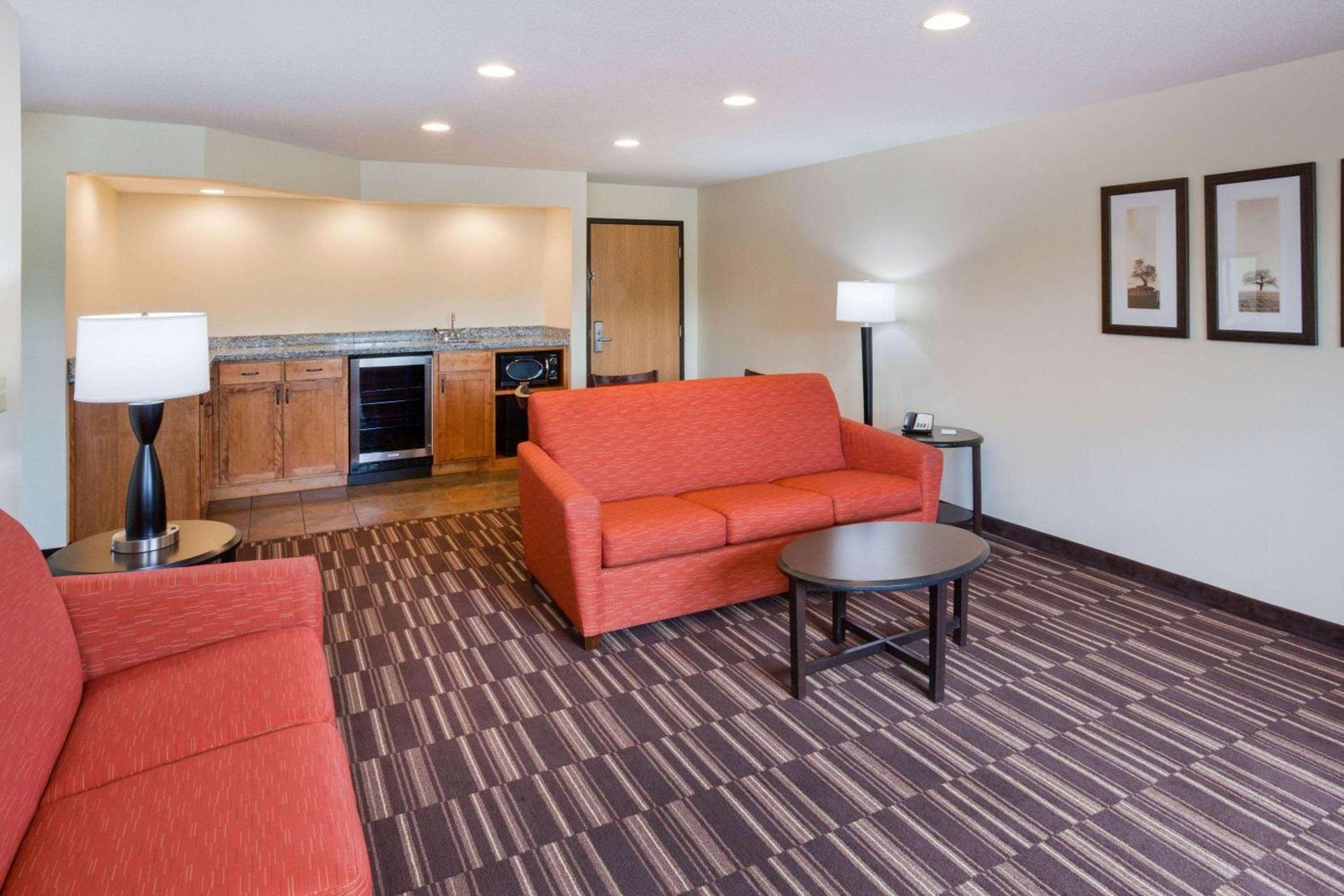 AmericInn by Wyndham Sartell photo 22