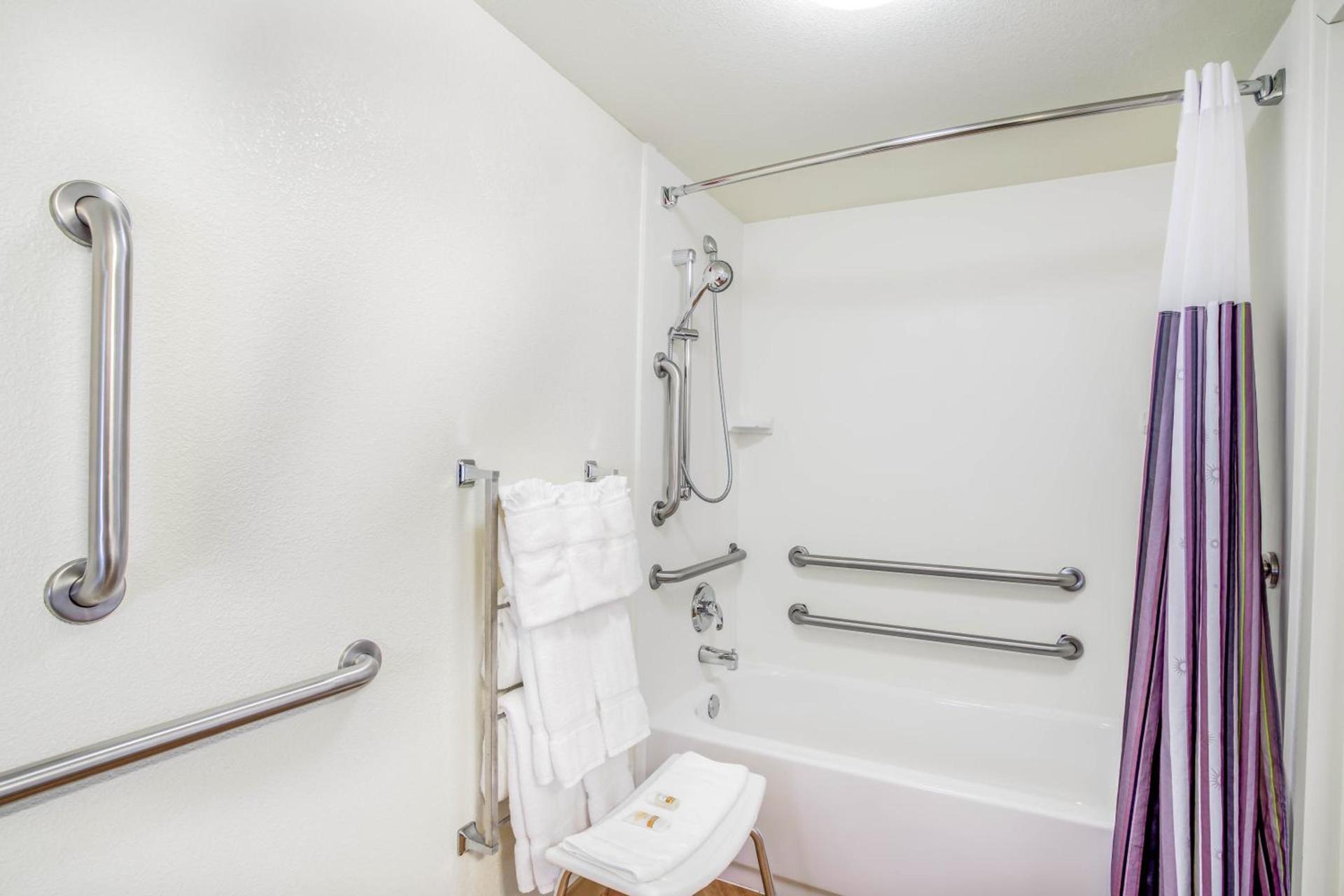 La Quinta by Wyndham Danbury photo 70