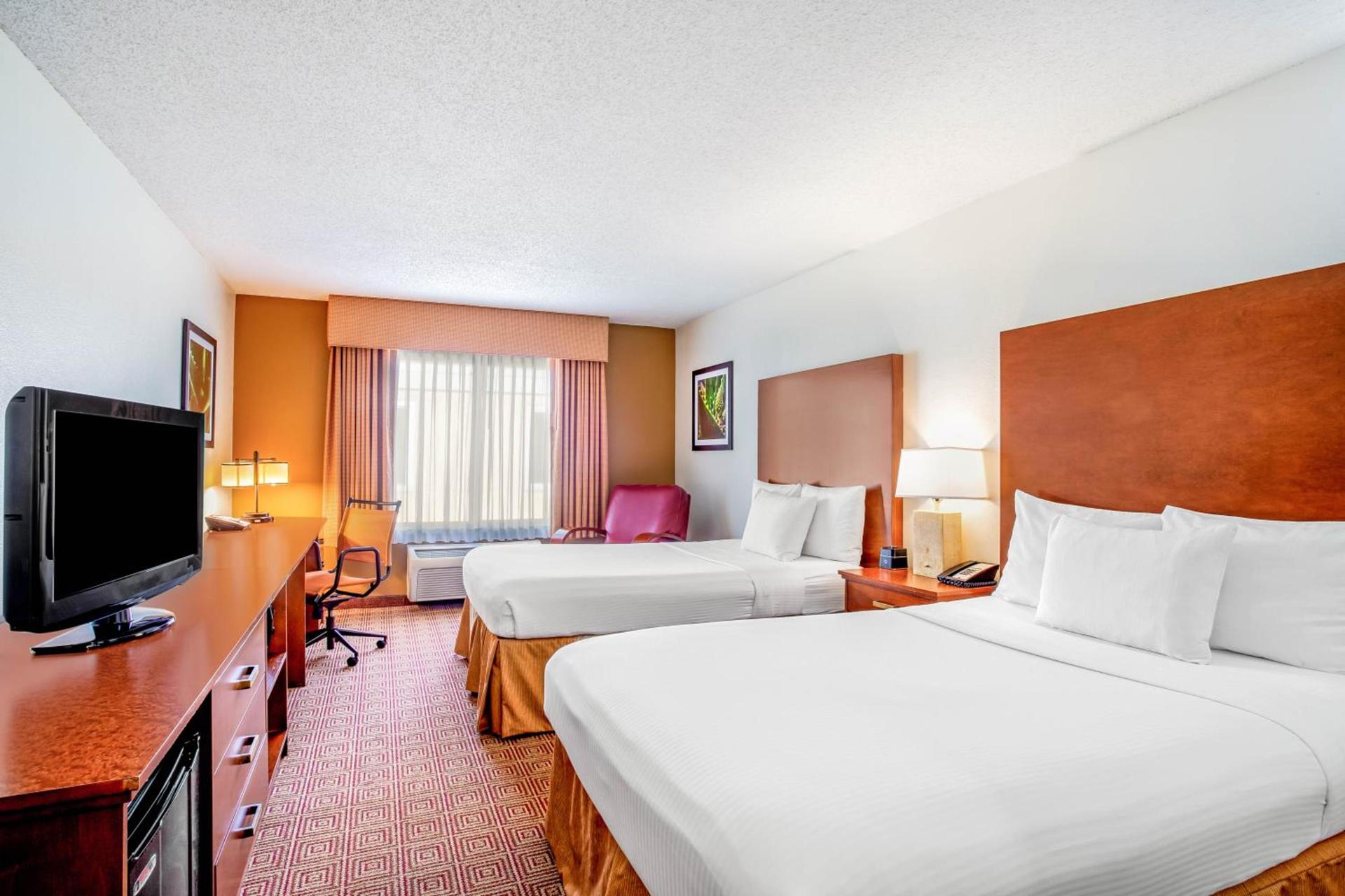 La Quinta by Wyndham Danbury photo 64