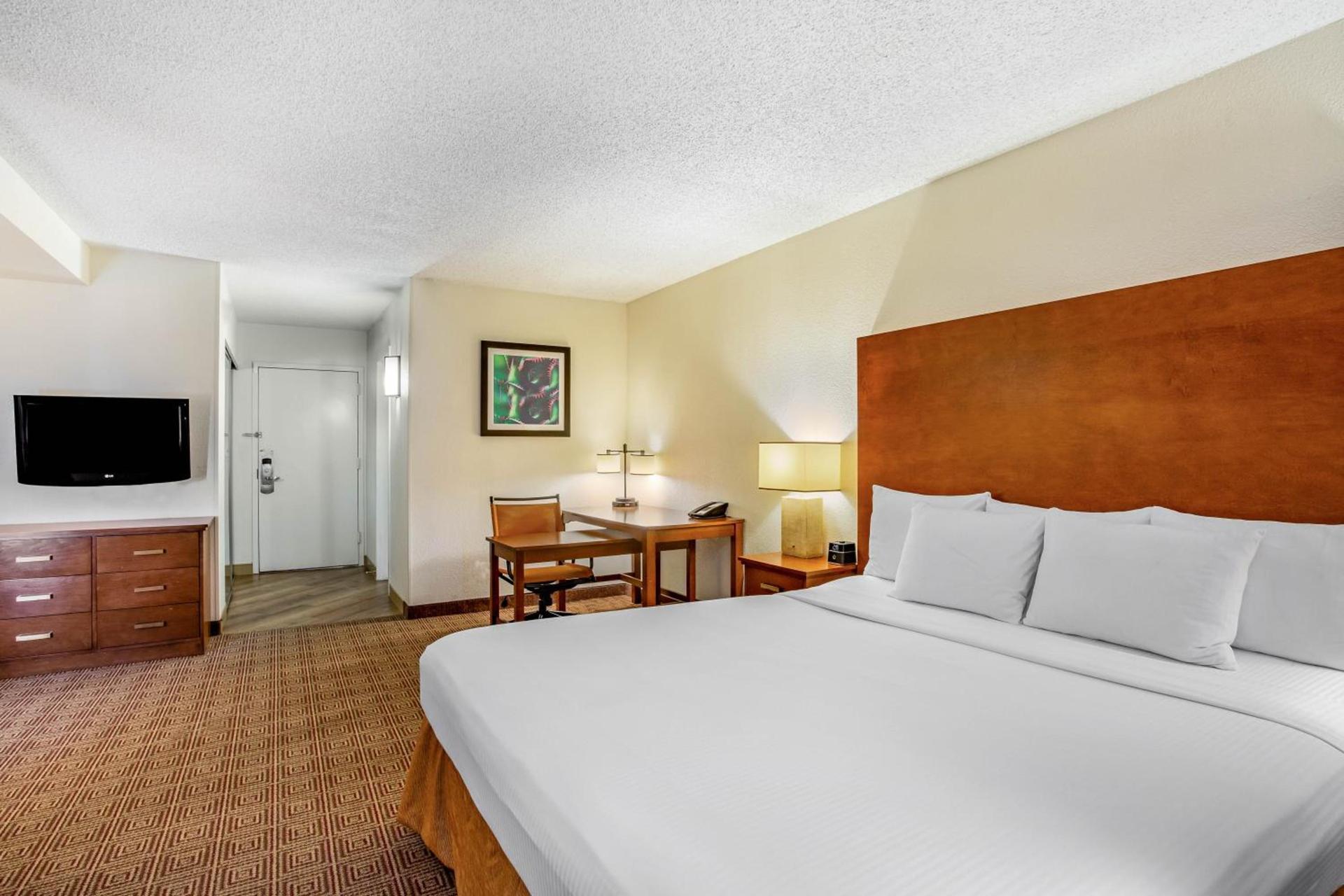 La Quinta by Wyndham Danbury photo 59