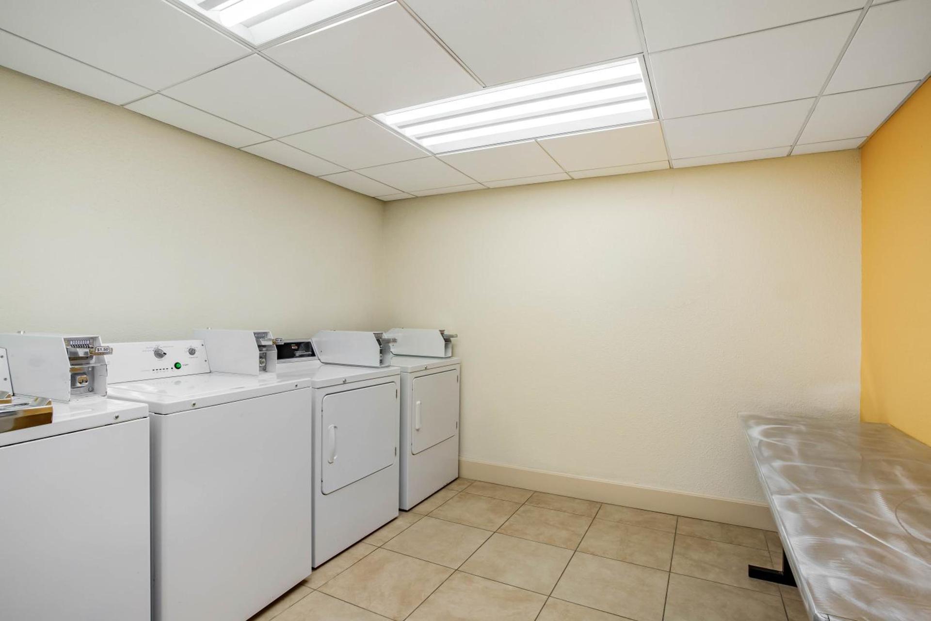 La Quinta by Wyndham Danbury photo 51