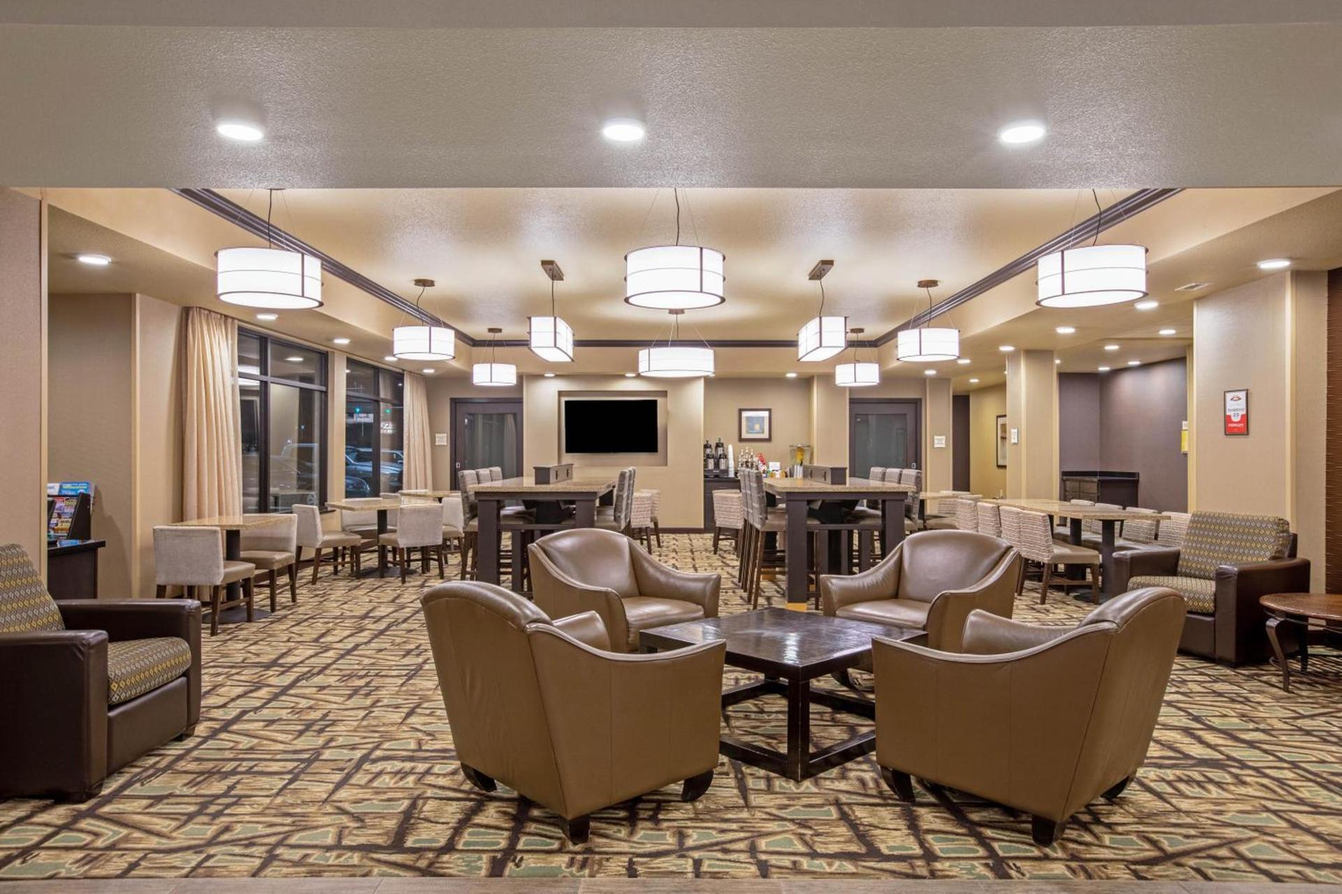 La Quinta by Wyndham Gillette photo 44