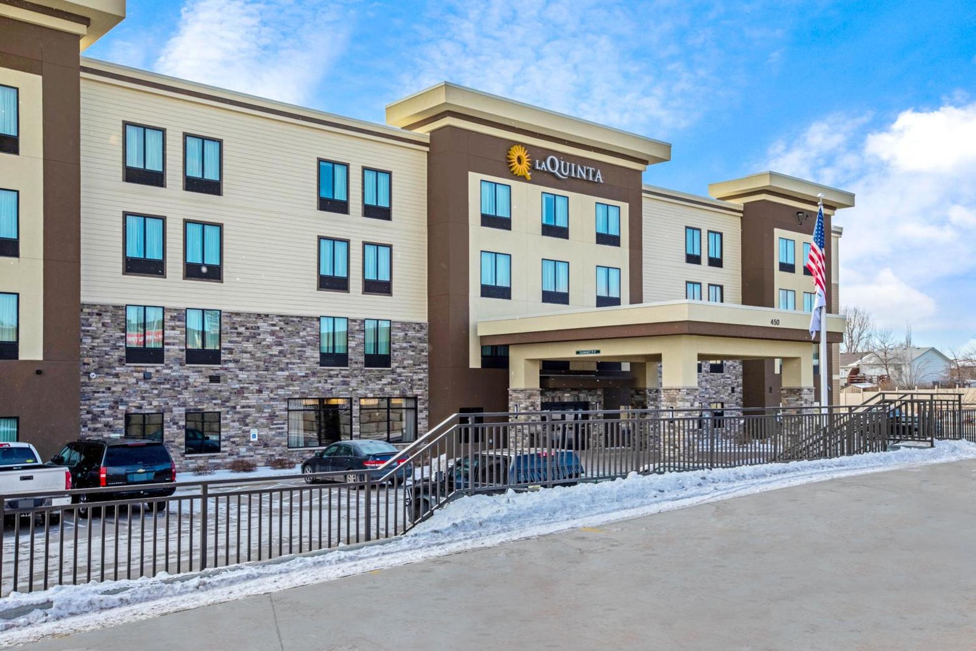 La Quinta by Wyndham Gillette photo 39